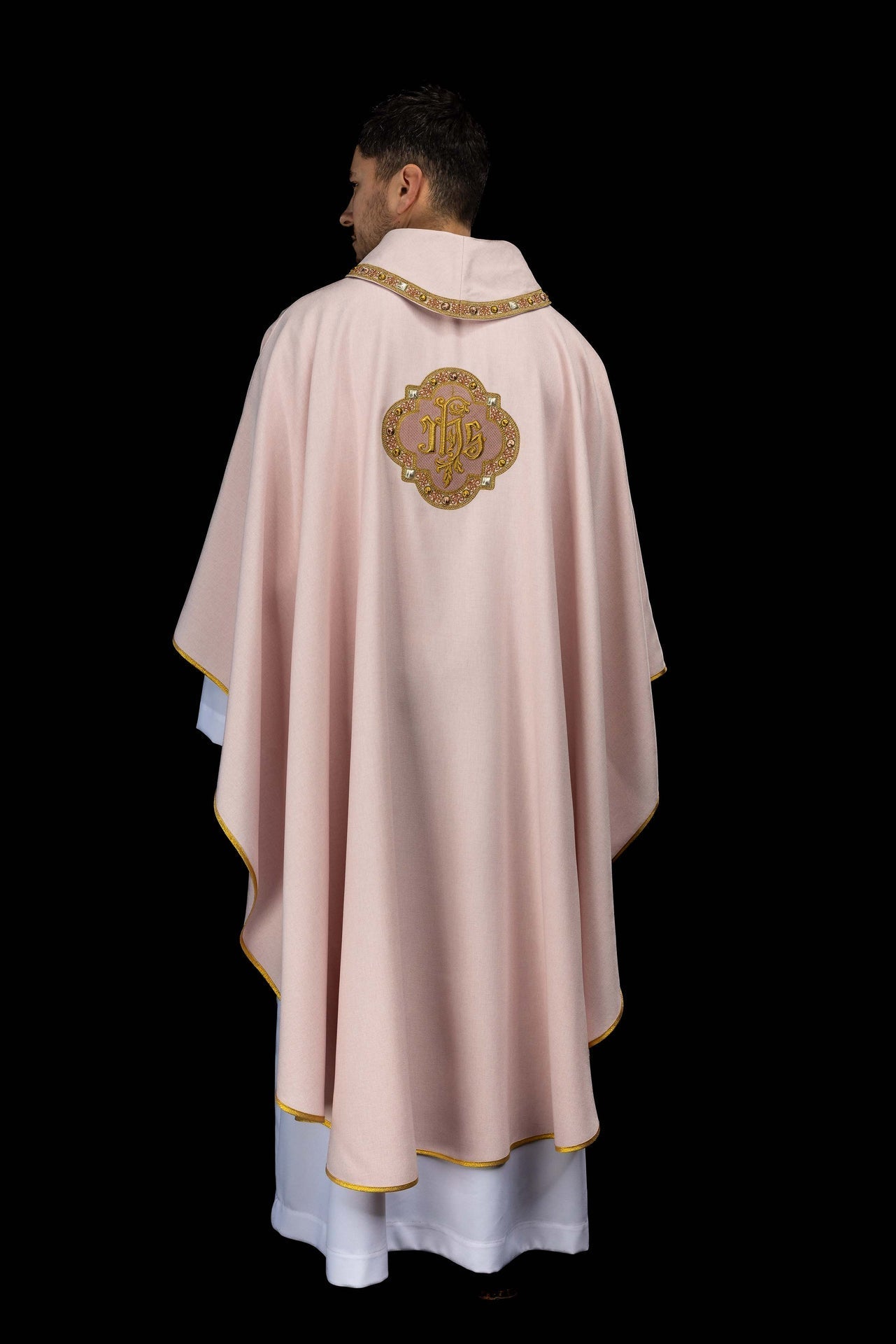 Chasuble with pink trim around the IHS embroidery and collar S-7073-08-70 - CHASUBLES.COM