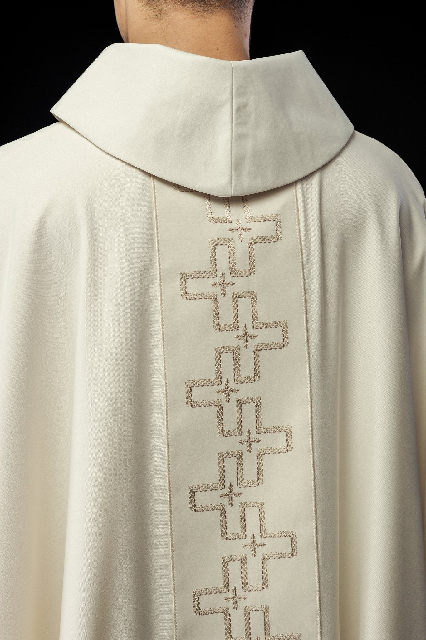 Chasuble with richly embroidered orphrey in embroidery of crosses in ecru color S - 7060 - 05 - 53 - HAFTINAUSA.COM