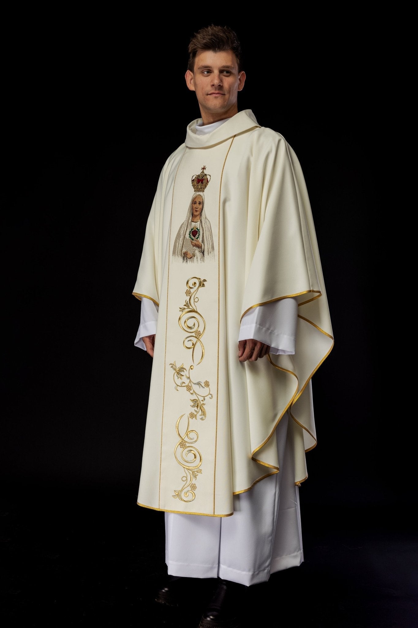 Chasuble with the image of Our Lady of Fatima KOW2/004/05/01 - HAFTINAUSA.COM