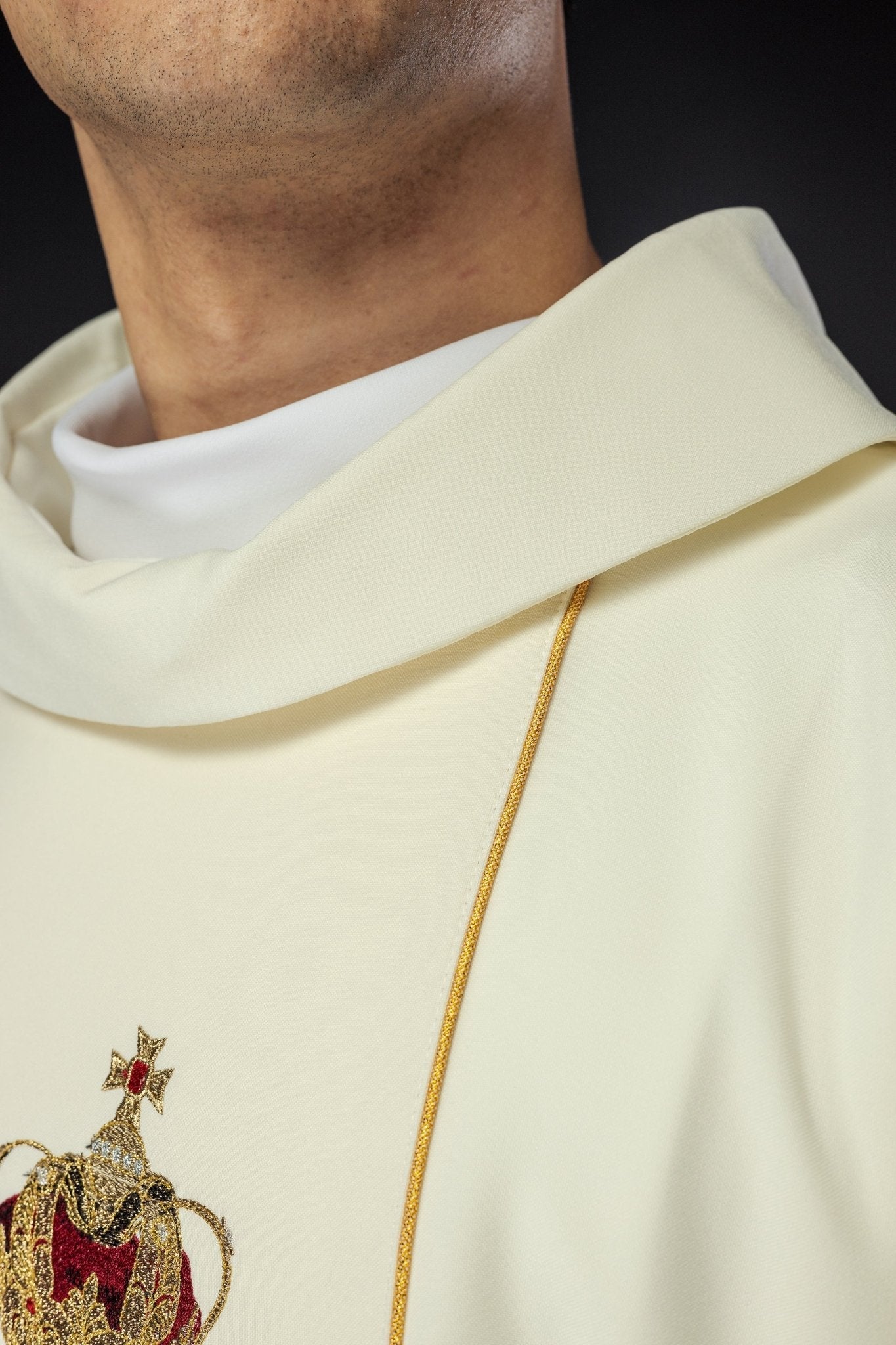 Chasuble with the image of Our Lady of Fatima KOW2/004/05/01 - HAFTINAUSA.COM