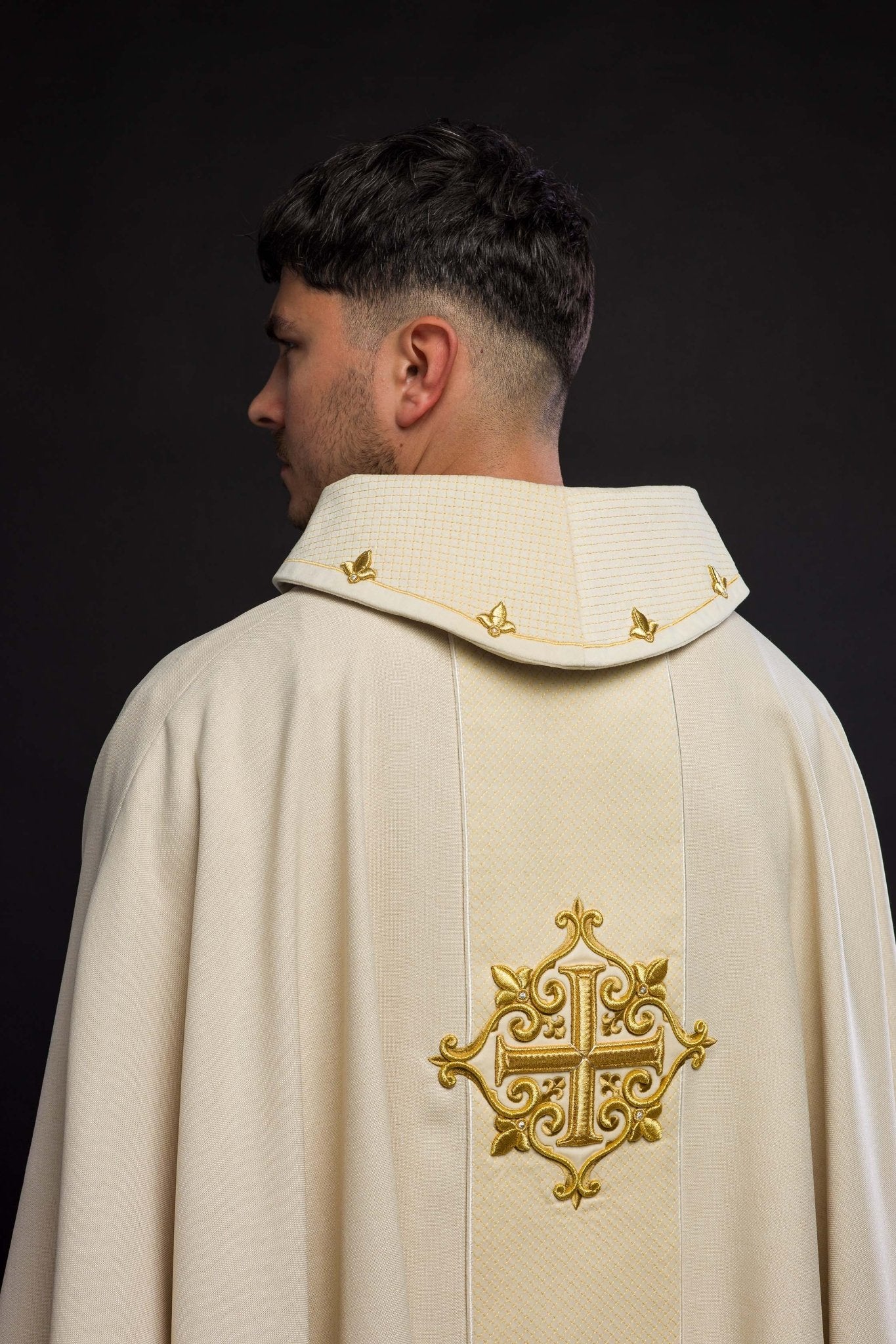 Chasuble with Velvet Ecru Band and Cross Embroidery LE/7030/05 - HAFTINAUSA.COM