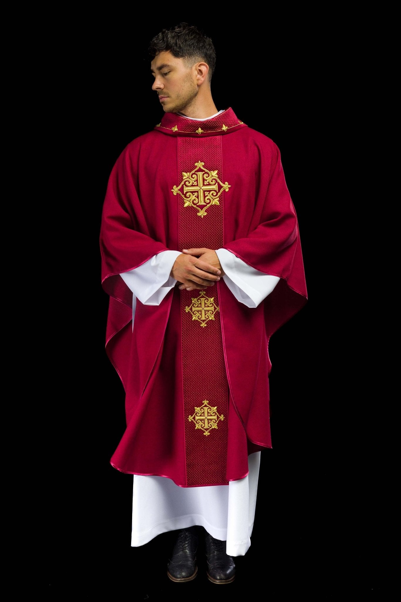 Chasuble with Velvet Red Band and Cross Embroidery LE/7030/02 - CHASUBLES.COM