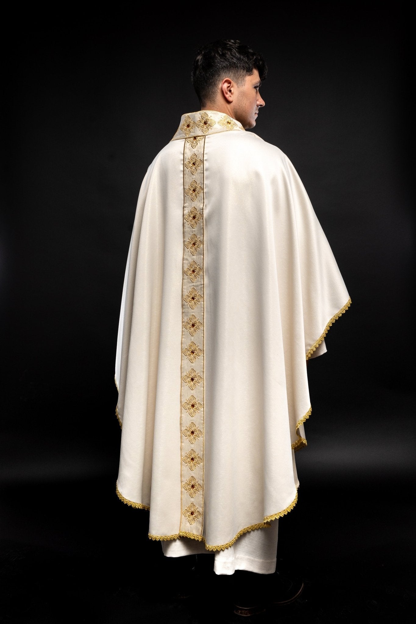 Classic ivory priest robe with decorative stones S - 7056 - 05 - 54 - HAFTINAUSA.COM