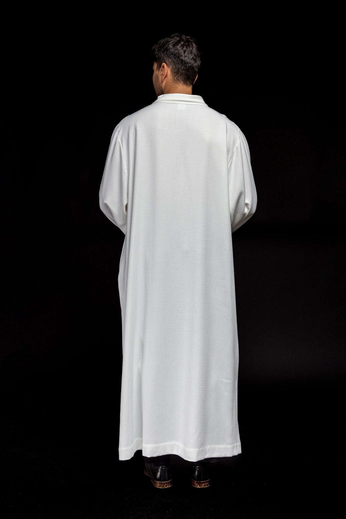 Clergy alb made of white linen fabric KAB/031/04/49 135cm/164cm - HAFTINAUSA.COM