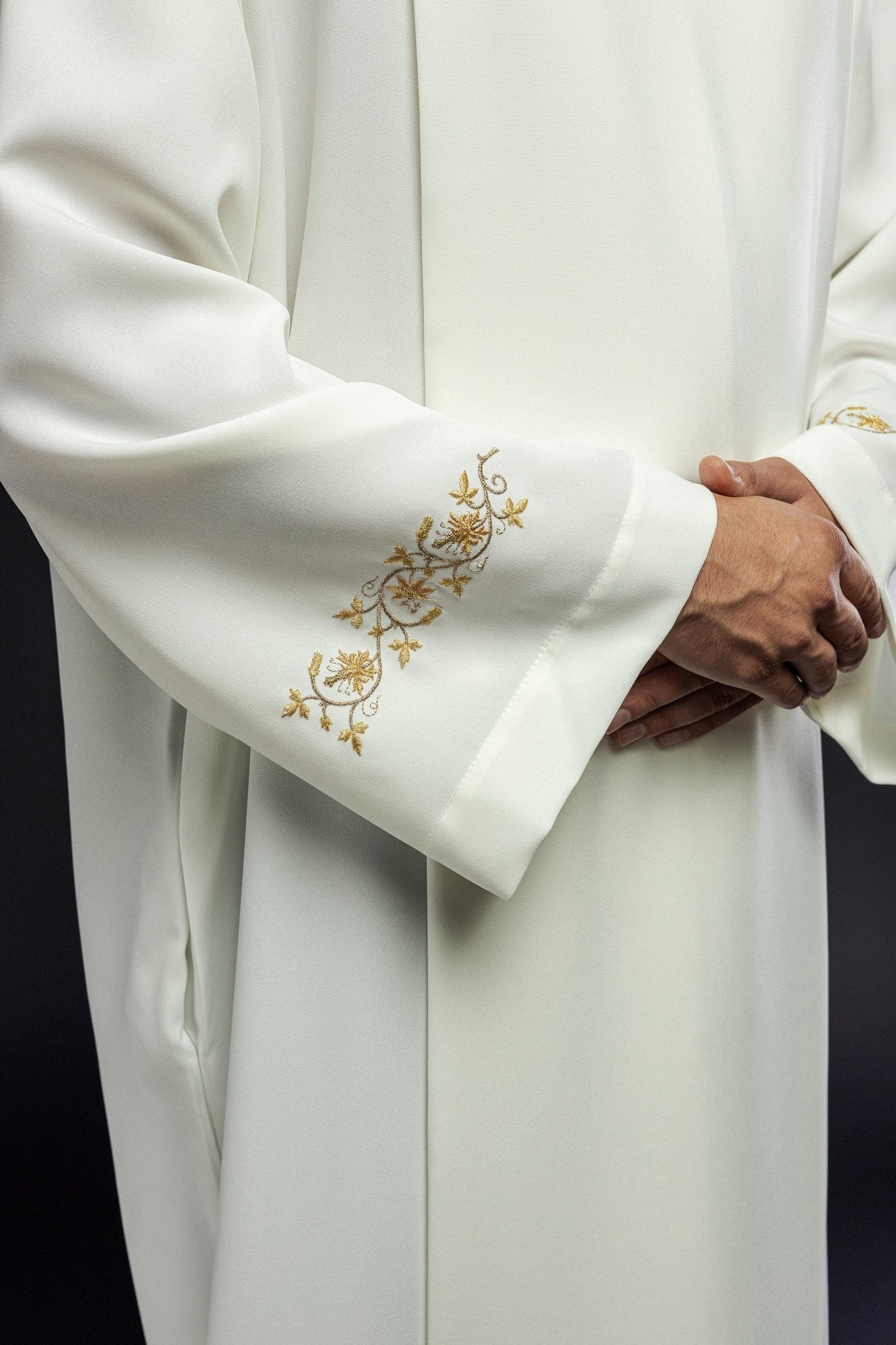 Clergy Alb with neck collar KAB/005/05/12 135cm/164cm - HAFTINAUSA.COM