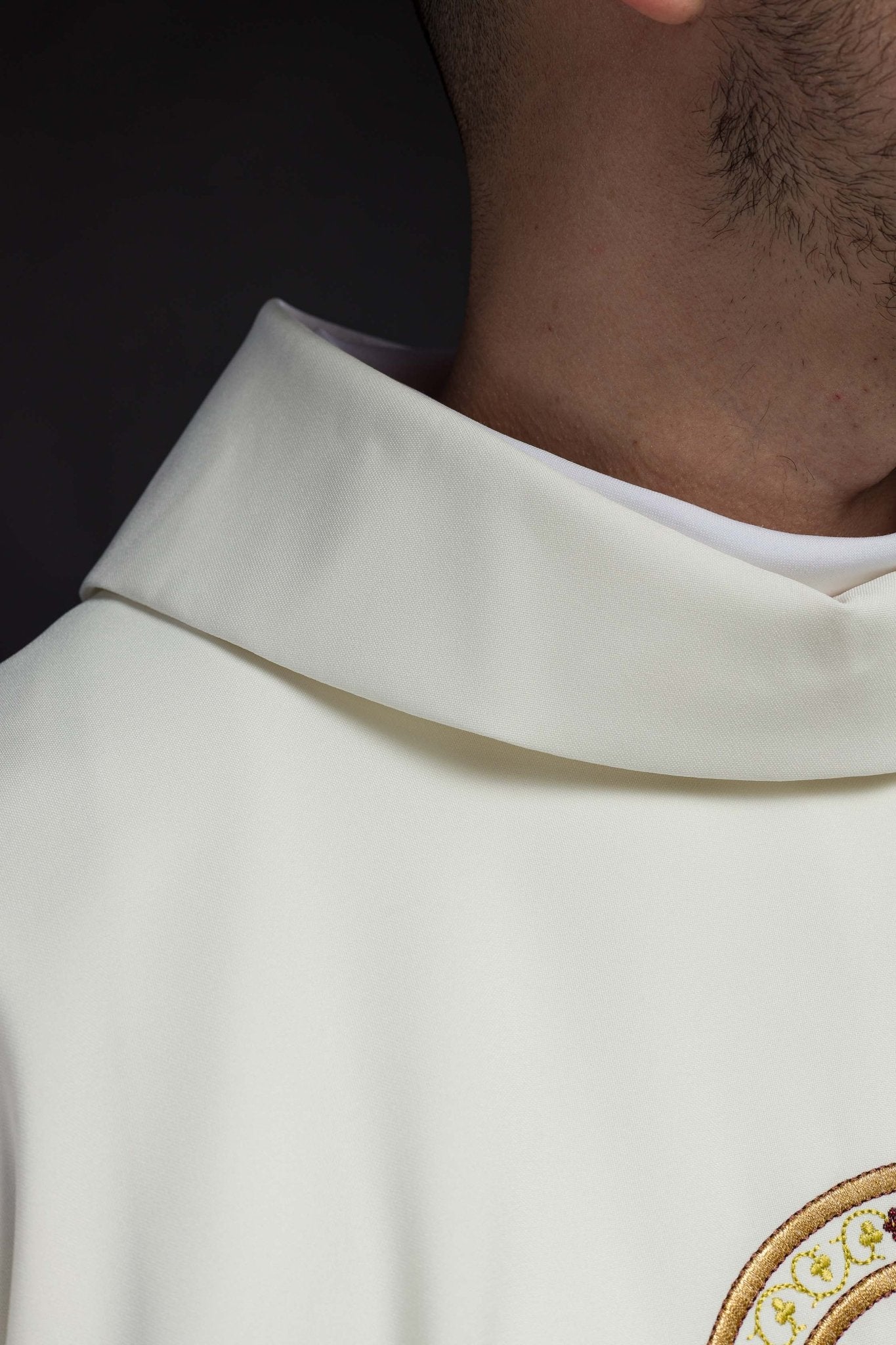 Cream chasuble with IHS and PAX embroidery KOR/119/05/01 ECRU - HAFTINAUSA.COM