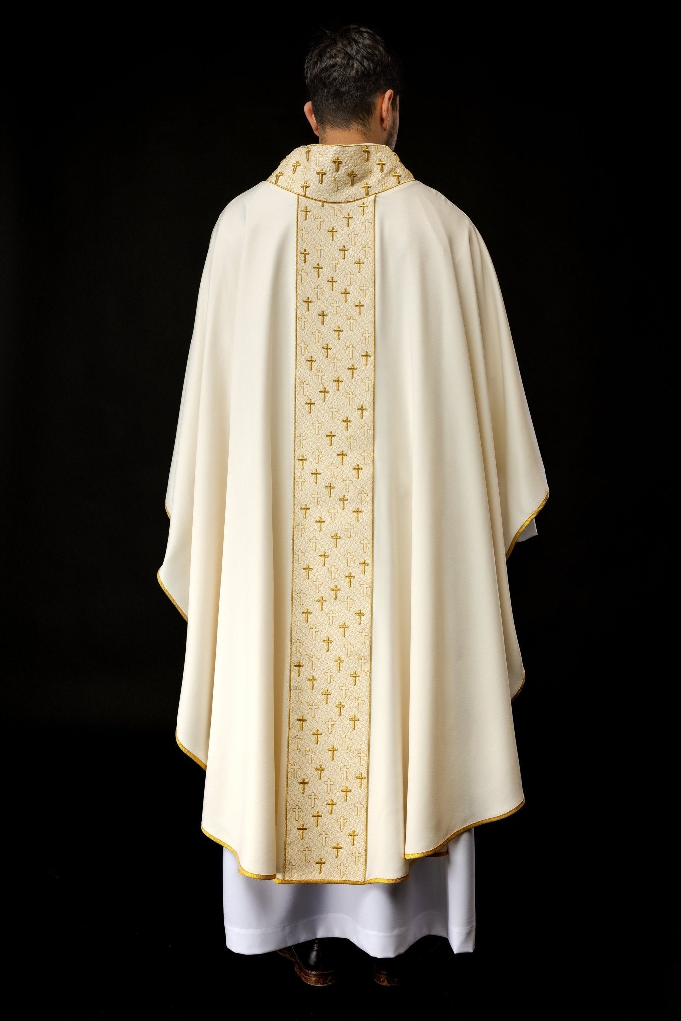 Cream liturgical chasuble with small gold crosses embroidery S - 7062 - 05 - 53 - HAFTINAUSA.COM