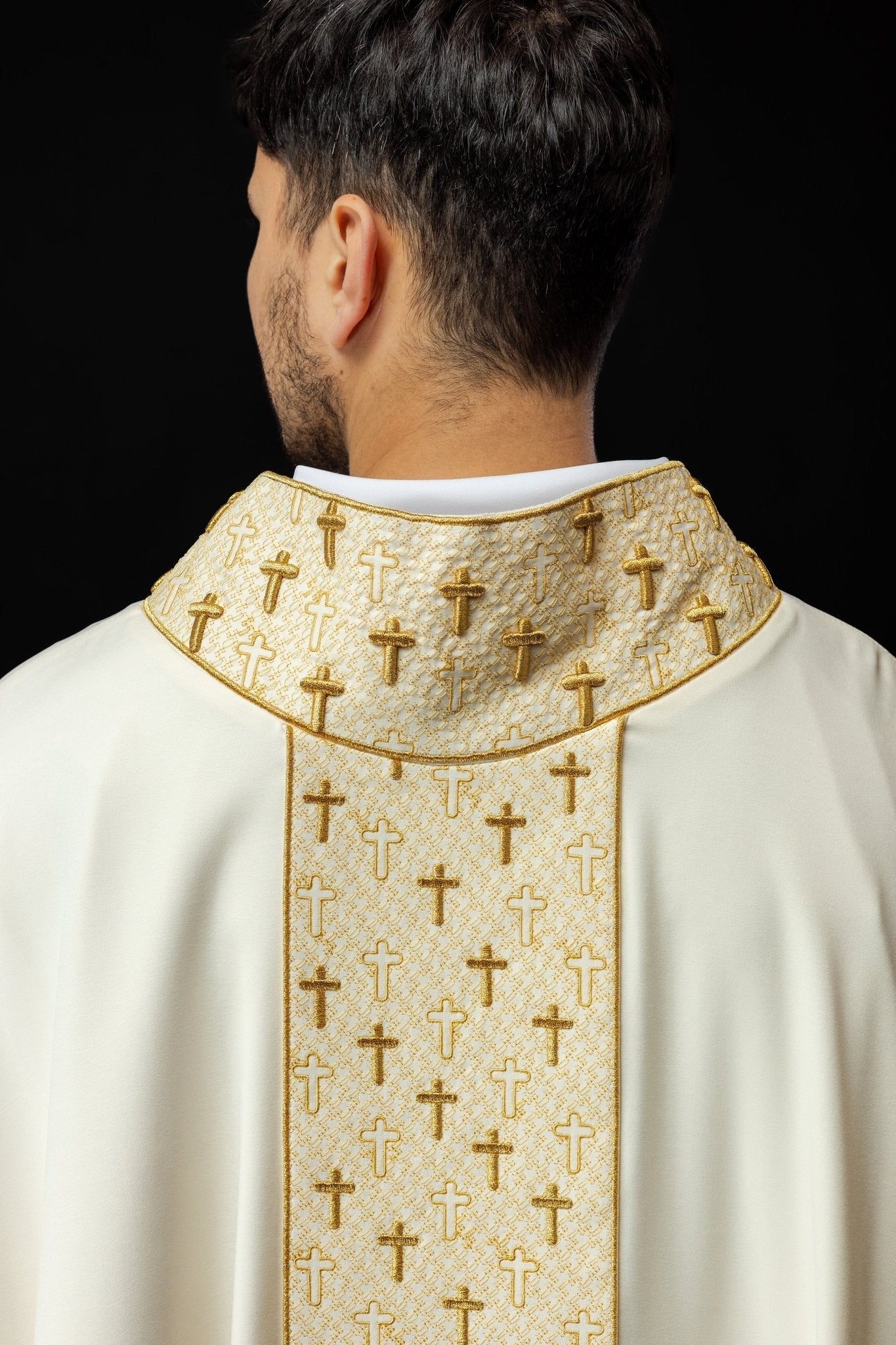 Cream liturgical chasuble with small gold crosses embroidery S - 7062 - 05 - 53 - HAFTINAUSA.COM