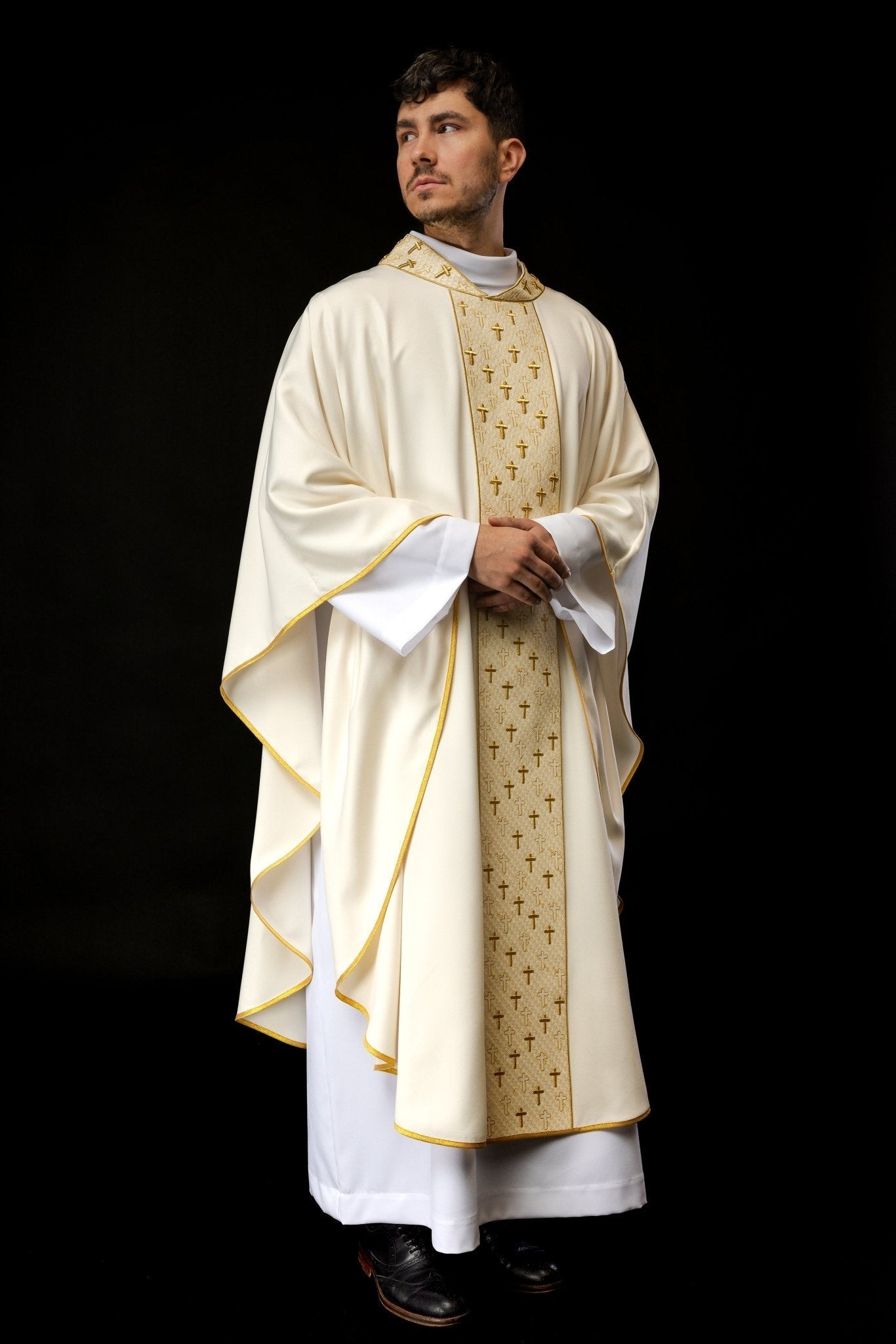 Cream liturgical chasuble with small gold crosses embroidery S - 7062 - 05 - 53 - HAFTINAUSA.COM