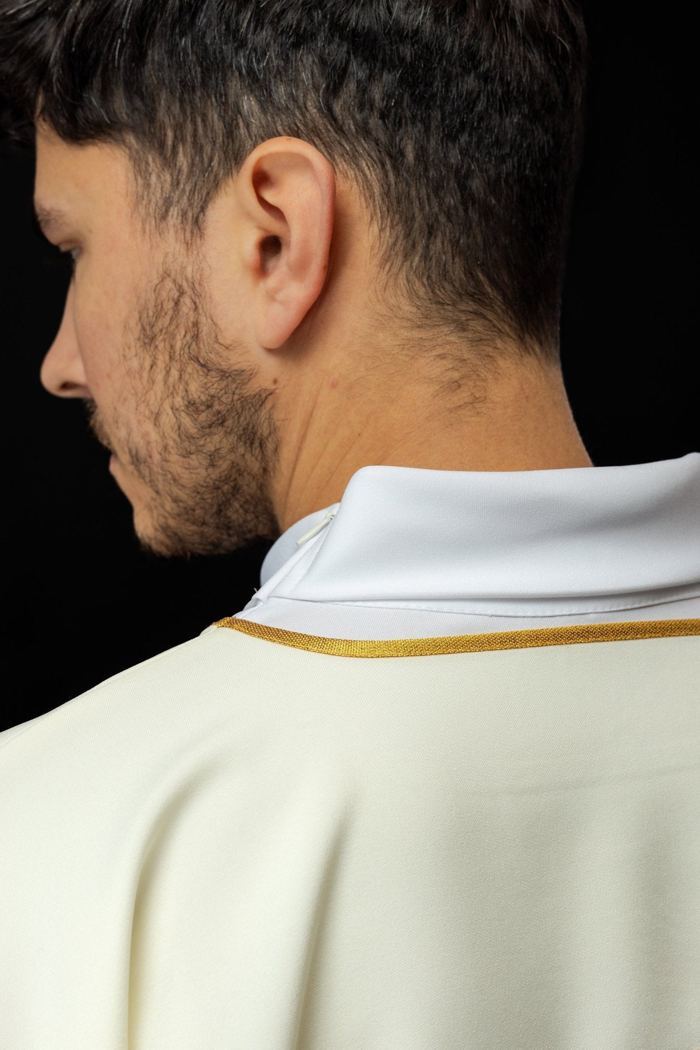 Dalmatic with the motif of the Immaculate Heart of Mary KDL/392/05/01/D - HAFTINAUSA.COM