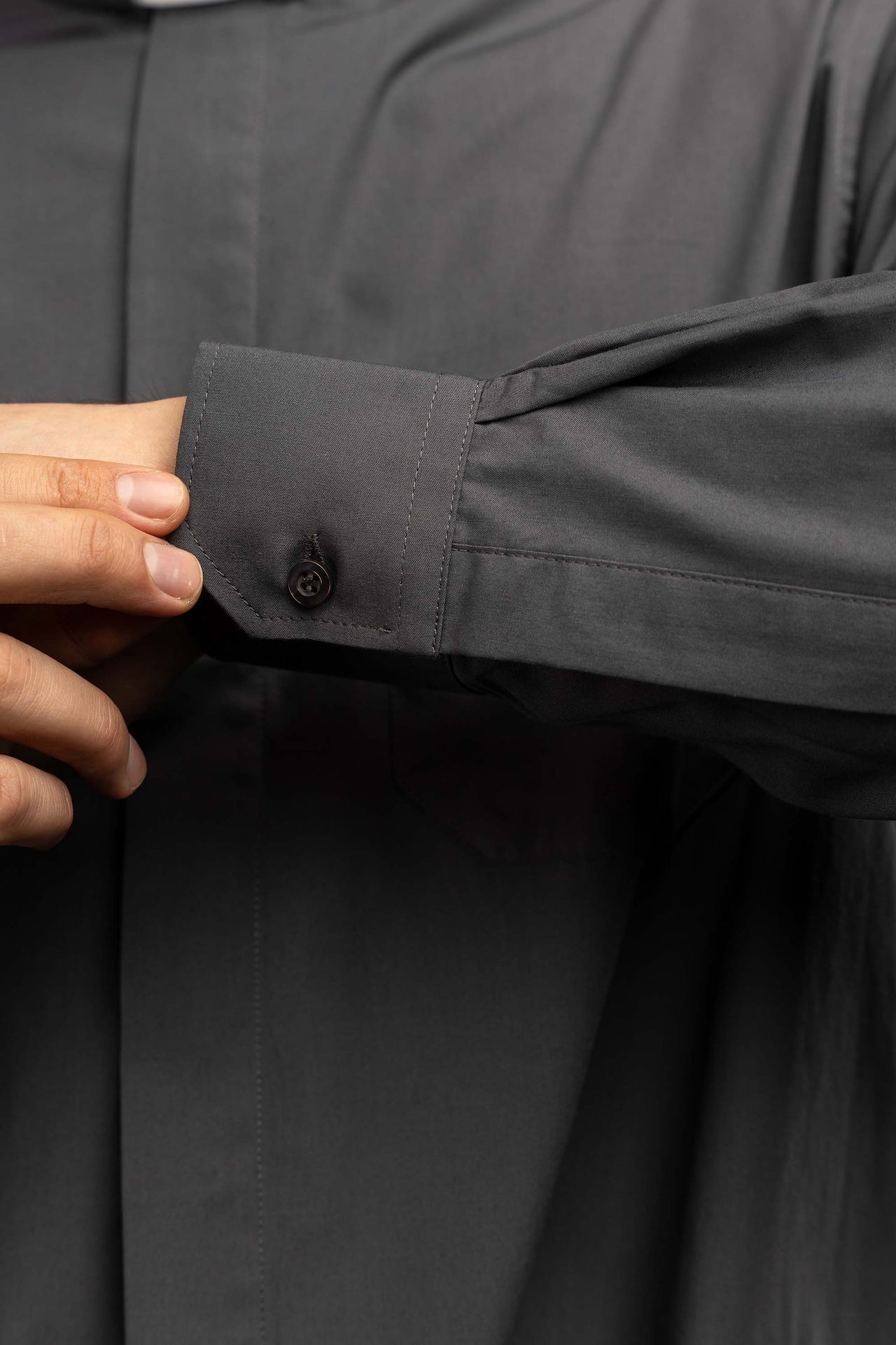 Dark grey long-sleeved clerical shirt with clerical collar KSZ/001/209/DR/38 - CHASUBLES.COM