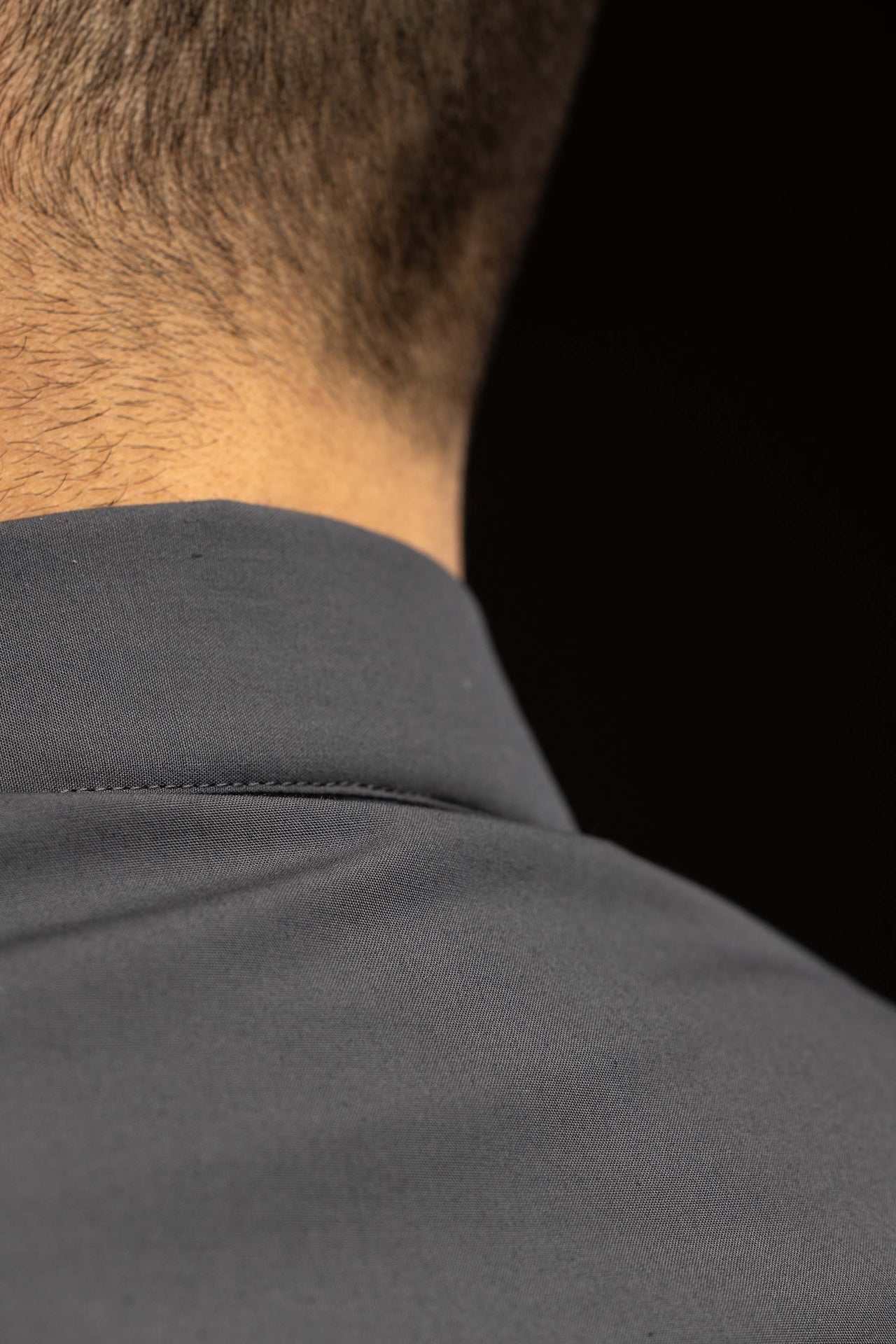 Dark grey long-sleeved clerical shirt with clerical collar KSZ/001/209/DR/38 - CHASUBLES.COM