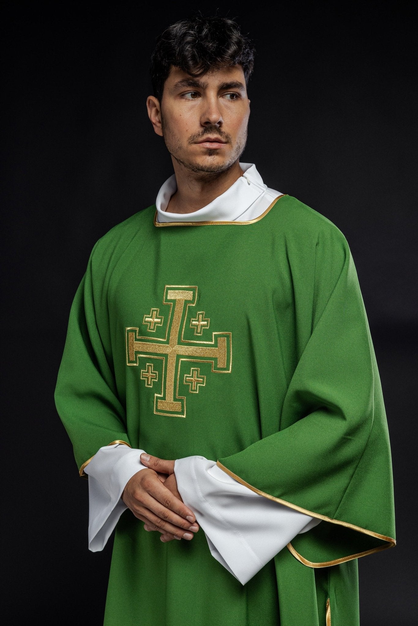 Deacon dalmatic in green with gold crosses KDL/022/01/12/D - HAFTINAUSA.COM