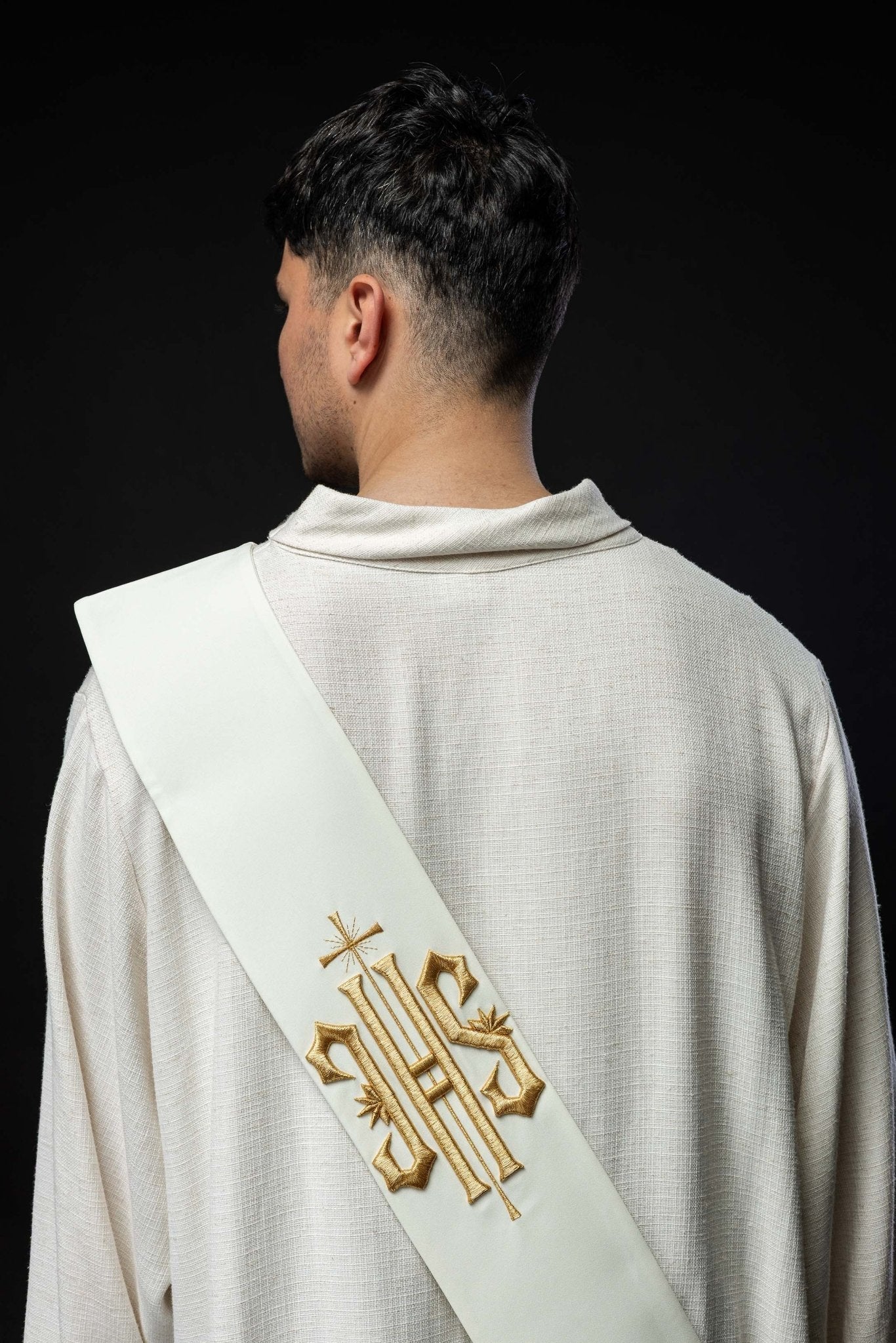 Deacon stole embroidered with IHS and Cross in ecru KSD/135/05/01 ECRU - HAFTINAUSA.COM