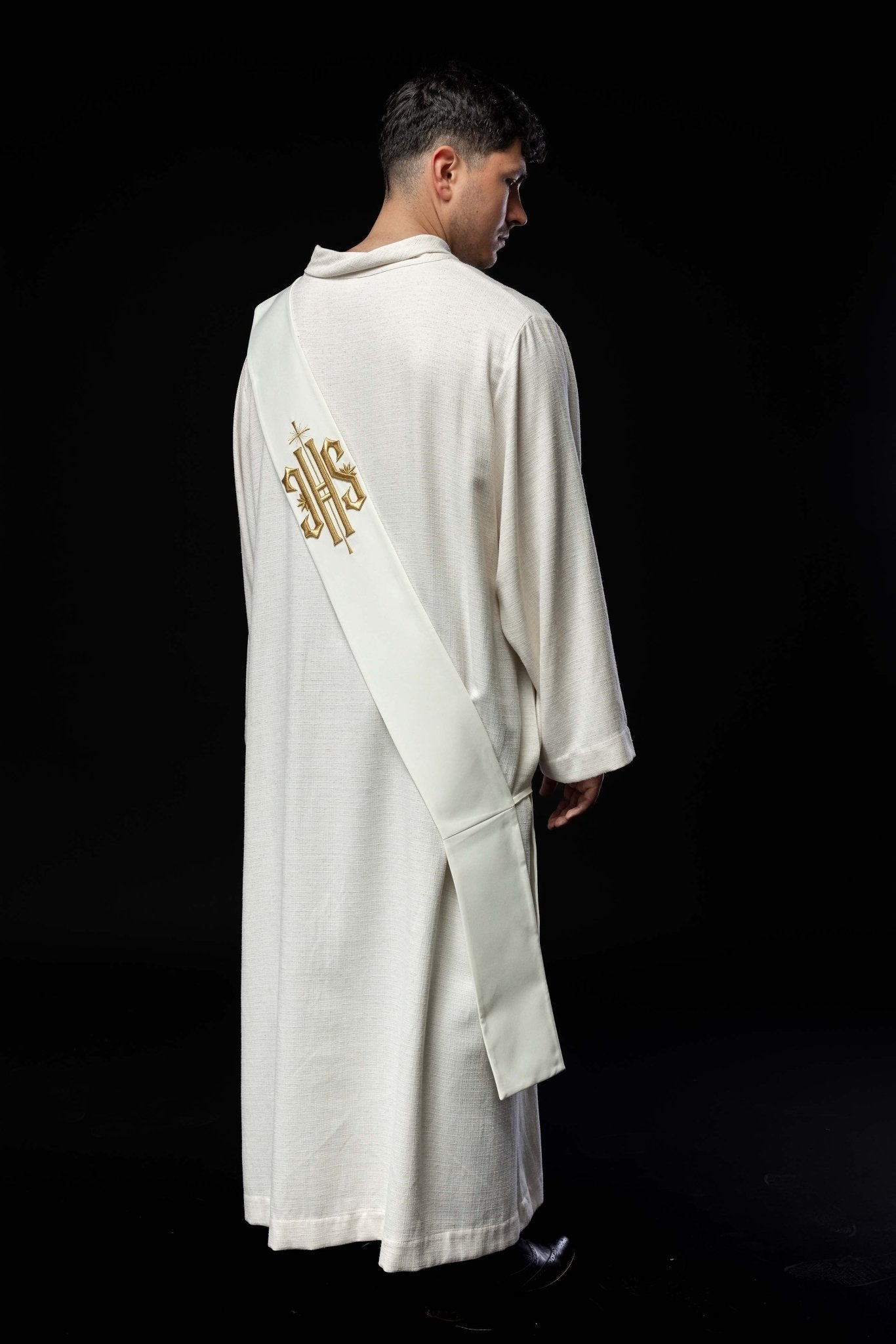 Deacon stole embroidered with IHS and Cross in ecru KSD/135/05/01 ECRU - HAFTINAUSA.COM