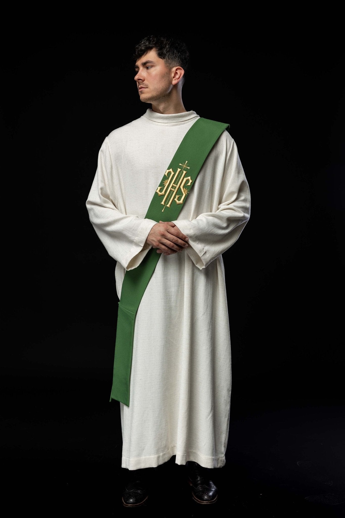 Deacon stole embroidered with IHS and Cross in green KSD/135/01/01 ZIELONY - HAFTINAUSA.COM