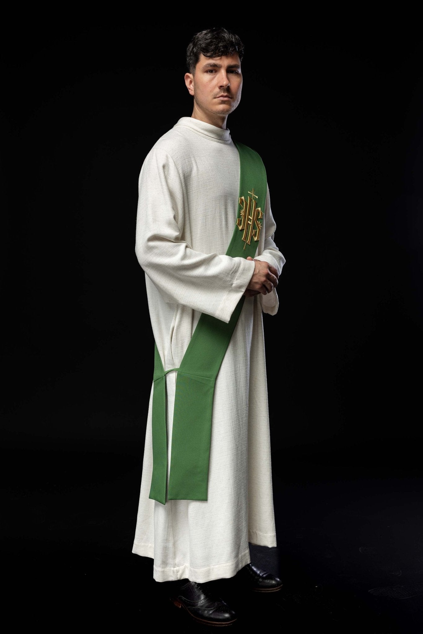 Deacon stole embroidered with IHS and Cross in green KSD/135/01/01 ZIELONY - HAFTINAUSA.COM
