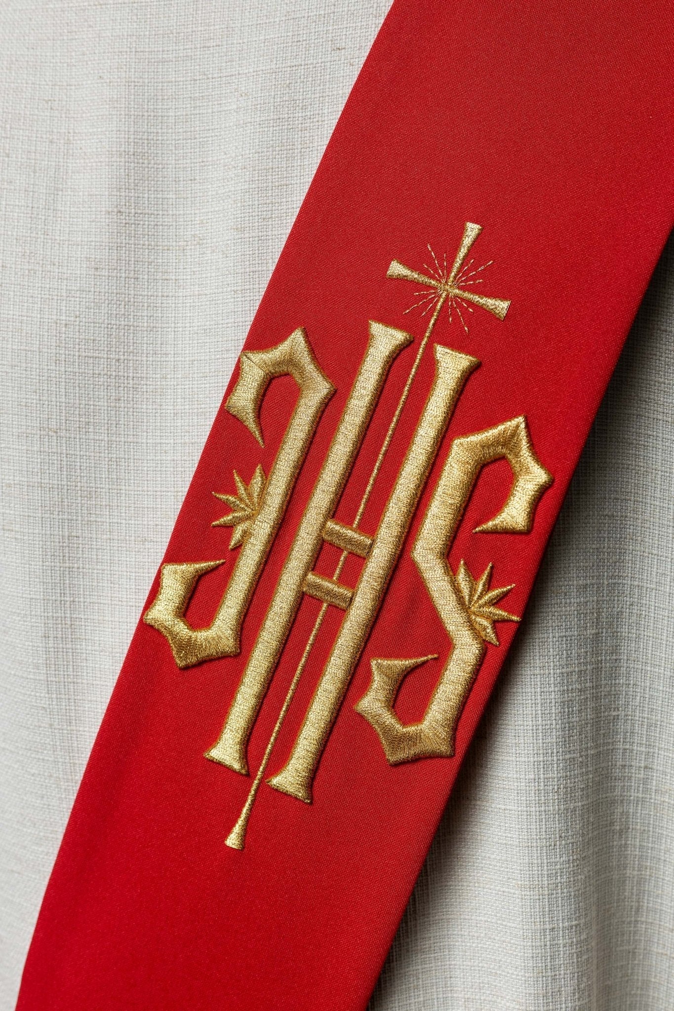 Deacon stole embroidered with IHS and Cross in red KSD/135/02/01 CZERWONY - HAFTINAUSA.COM