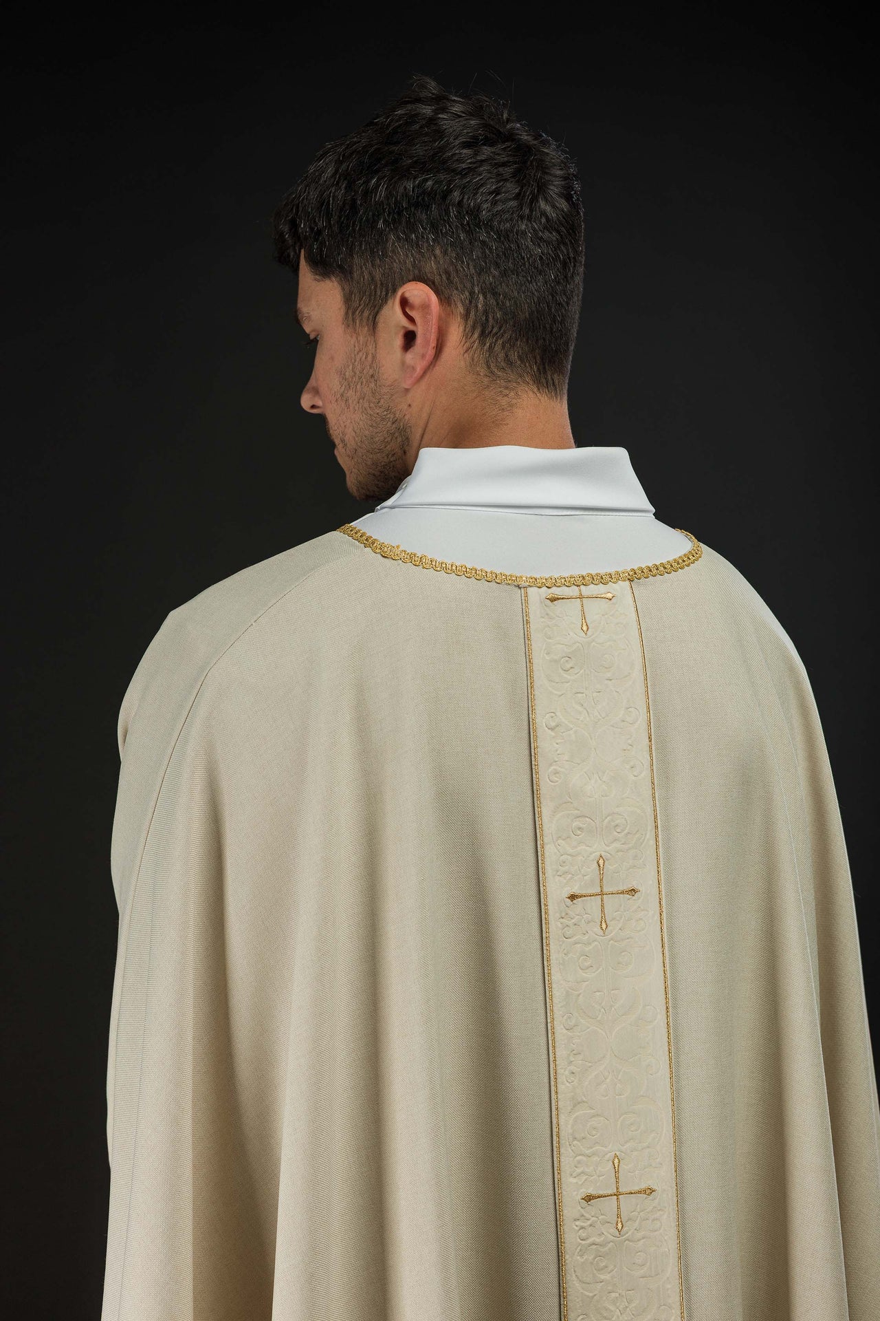 Ecru Chasuble with Embroidered Cross Band LE/7074/05 - CHASUBLES.COM