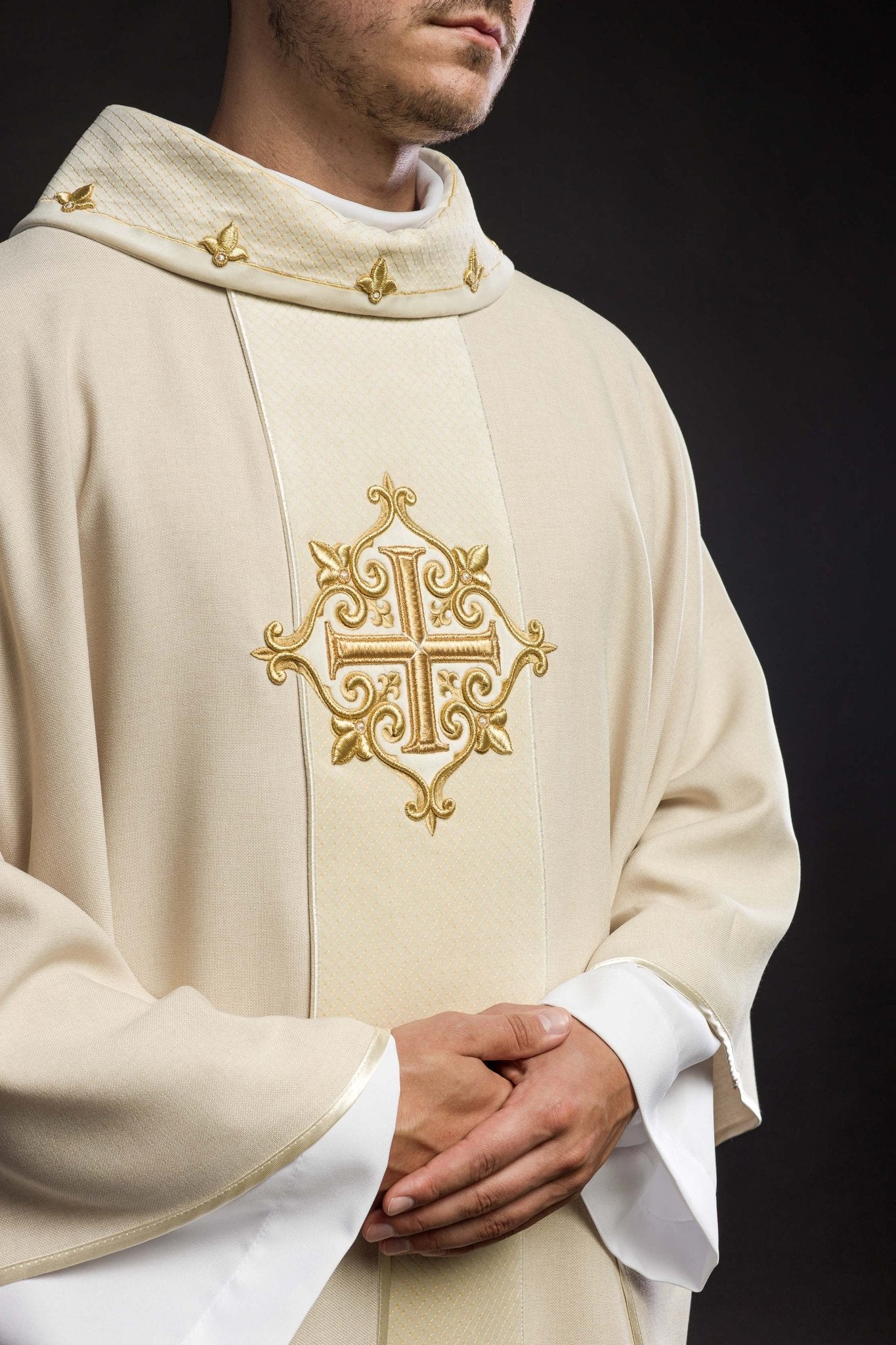 Ecru Chasuble with Embroidered Cross Symbol LE/7029/05 - HAFTINAUSA.COM