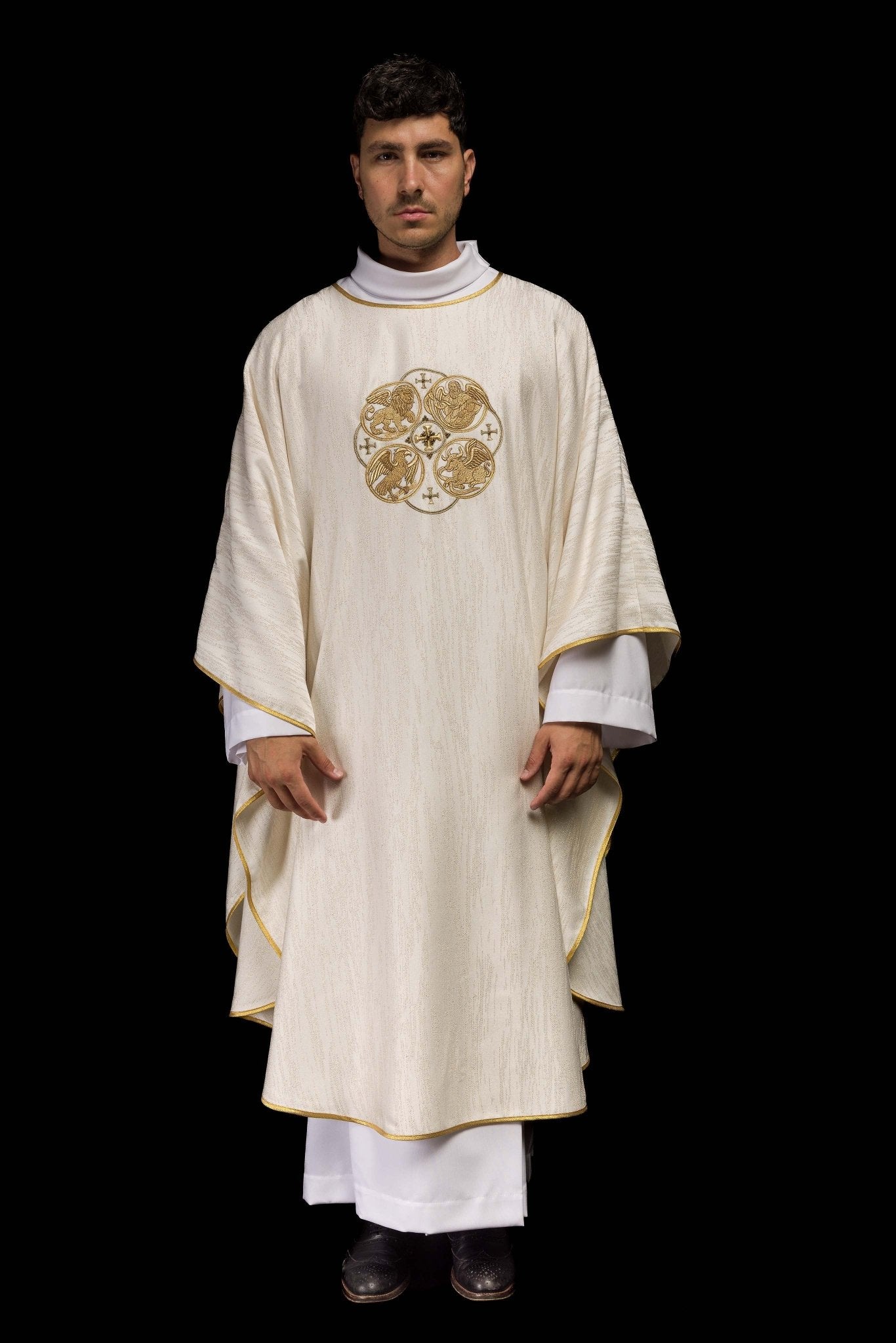 Ecru Chasuble with Embroidery of the Four Evangelists on Decorative Fabric KOA/005/05/99 - CHASUBLES.COM
