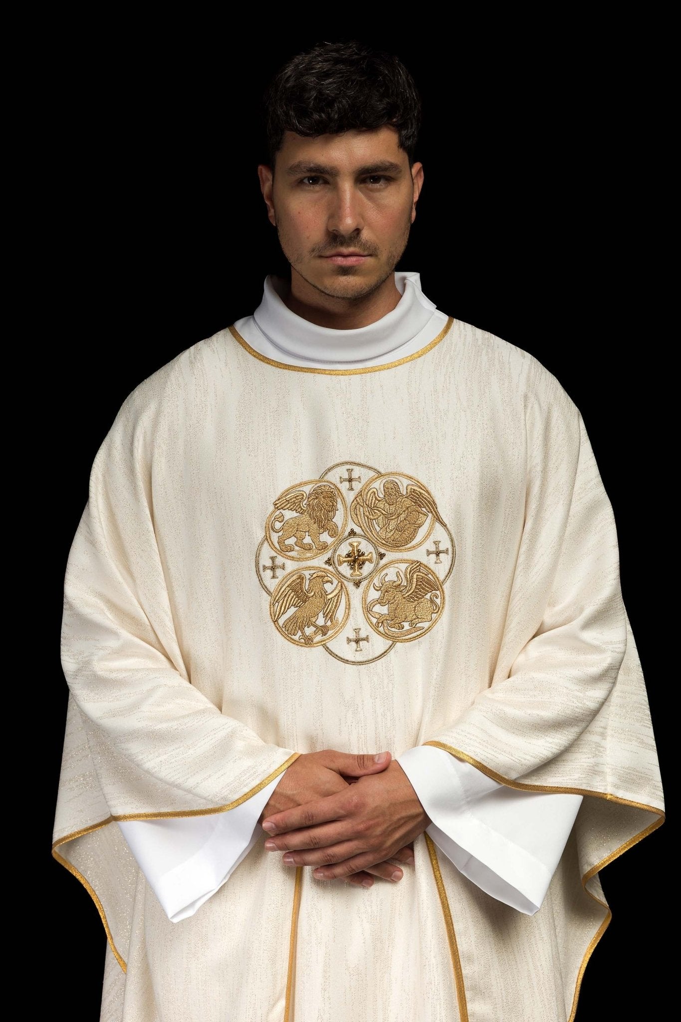 Ecru Chasuble with Embroidery of the Four Evangelists on Decorative Fabric KOA/005/05/99 - CHASUBLES.COM