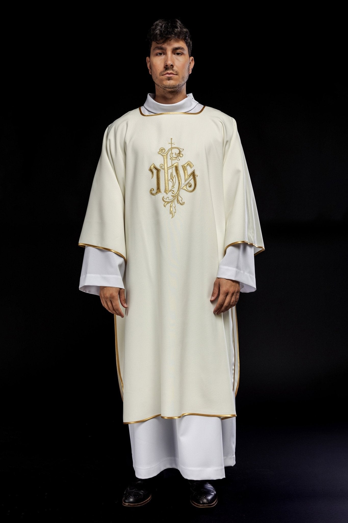 Ecru dalmatic chasuble with classic JHS KDL/032/05/12/D - HAFTINAUSA.COM