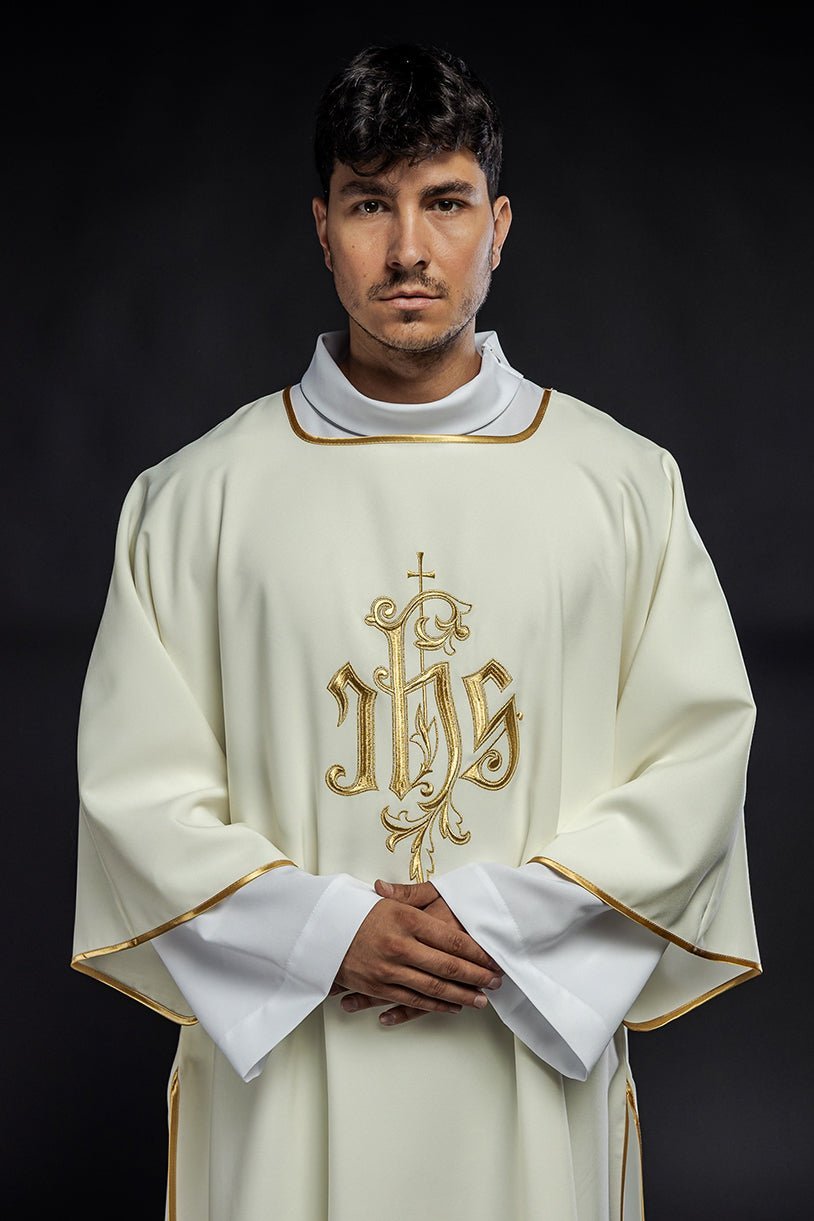 Ecru dalmatic chasuble with classic JHS KDL/032/05/12/D - HAFTINAUSA.COM