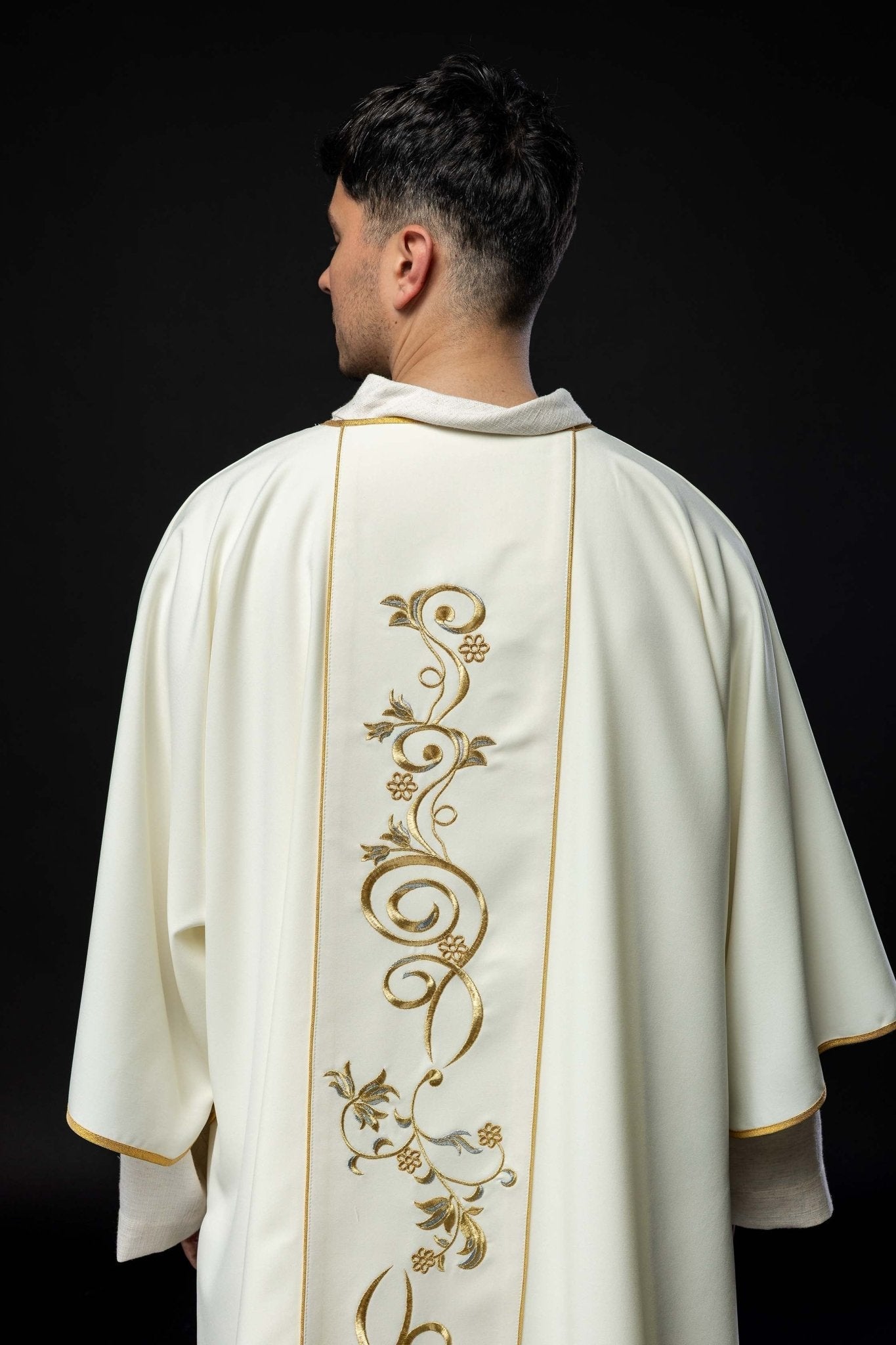Ecru dalmatic with an embroidered IHS band KDL/031/05/01/A ECRU DALMATYK - HAFTINAUSA.COM