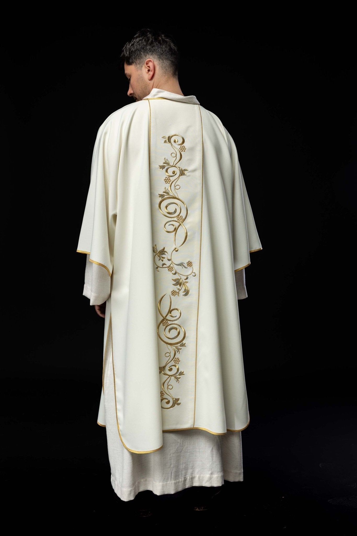 Ecru dalmatic with an embroidered IHS band KDL/031/05/01/A ECRU DALMATYK - HAFTINAUSA.COM
