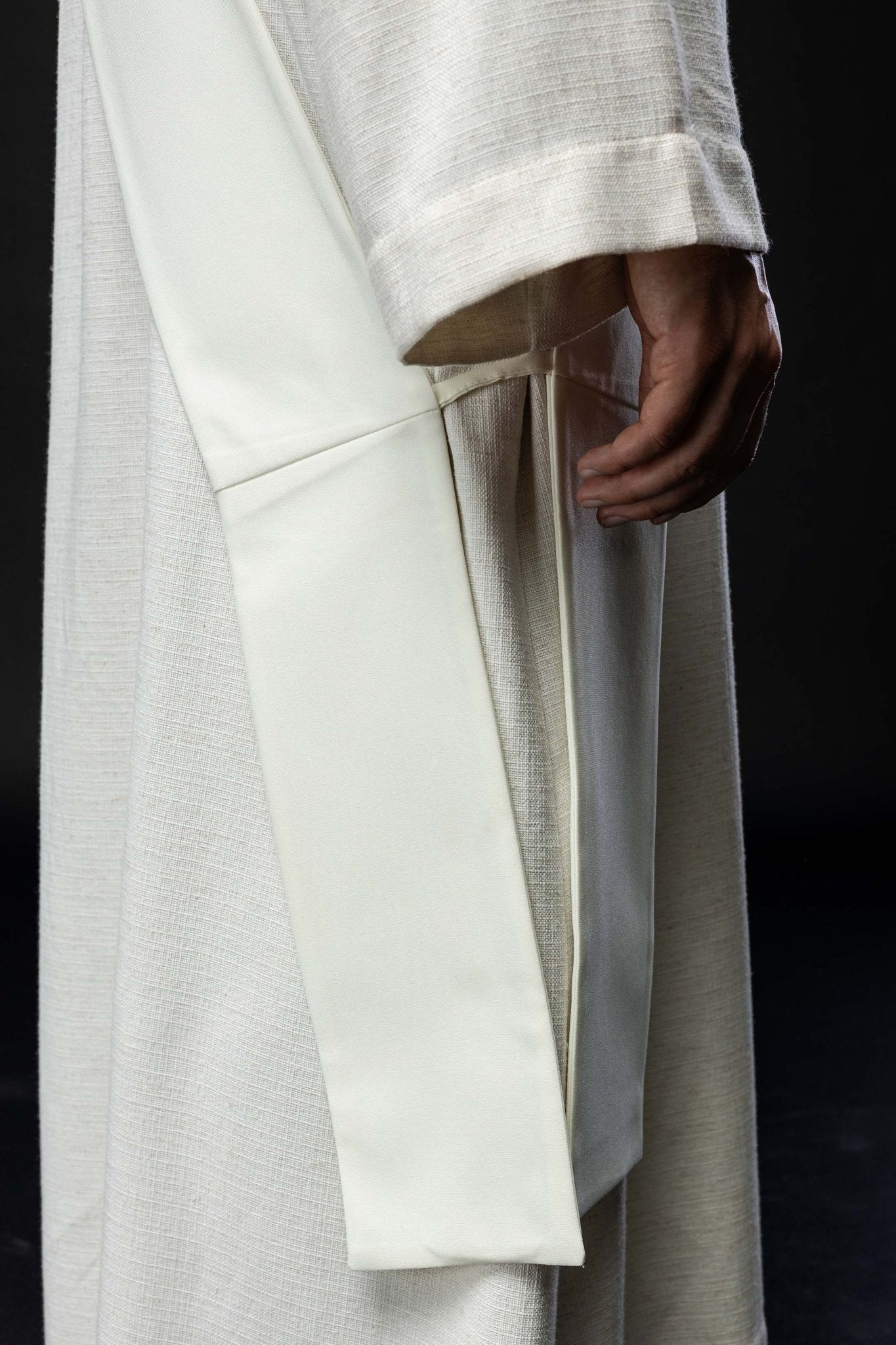 Ecru Deacon stole with Marian embroidery KSD/136/05/01 ECRU - HAFTINAUSA.COM