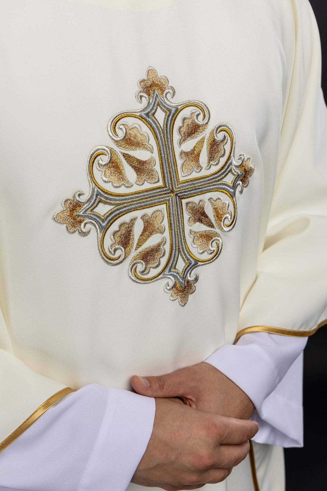 Ecru embroidered chasuble with an ornate cross and a wide collar KOK/003/05/12/KARO - CHASUBLES.COM