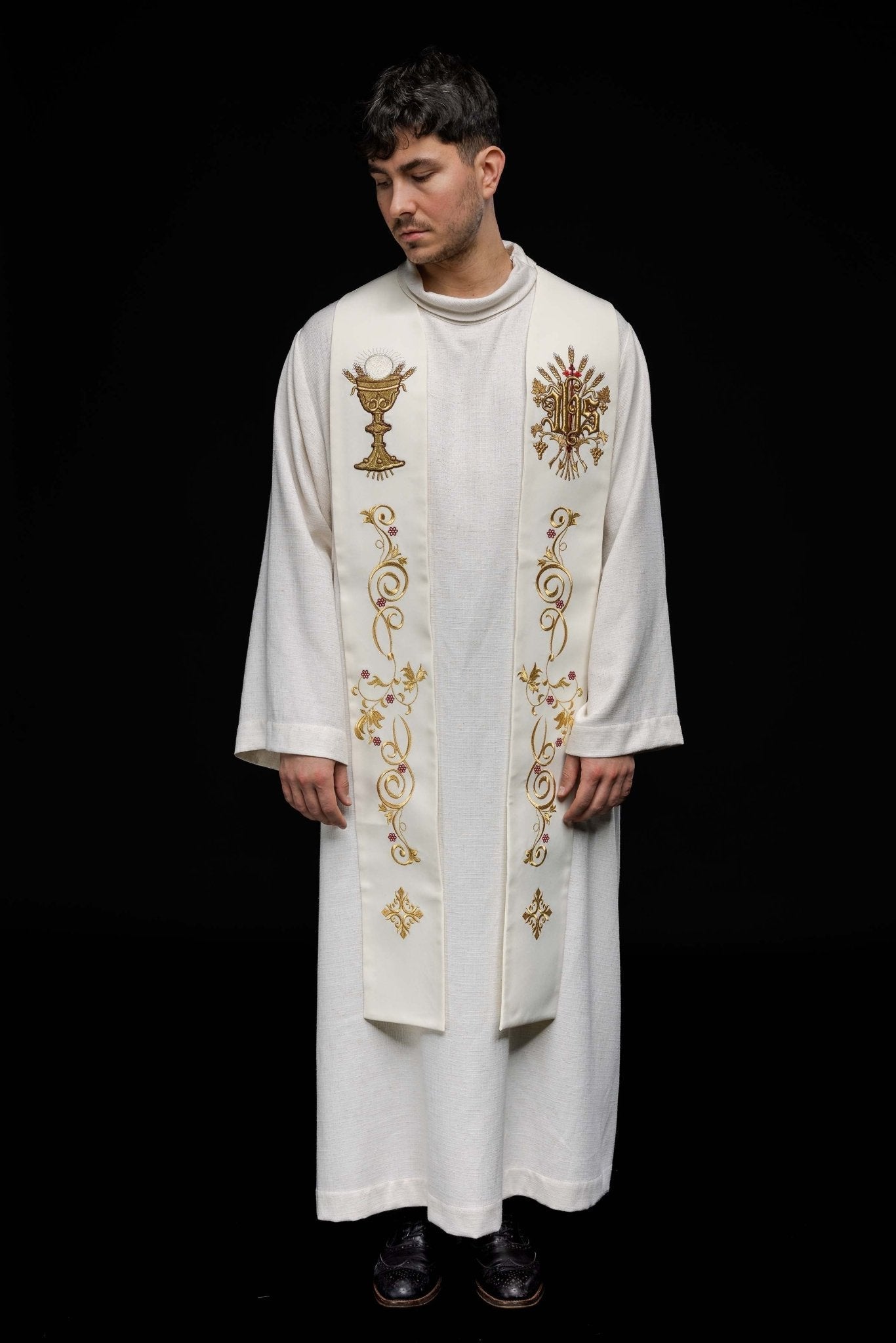 Ecru embroidered IHS and chalice stole KST/411/05/01 ECRU - HAFTINAUSA.COM