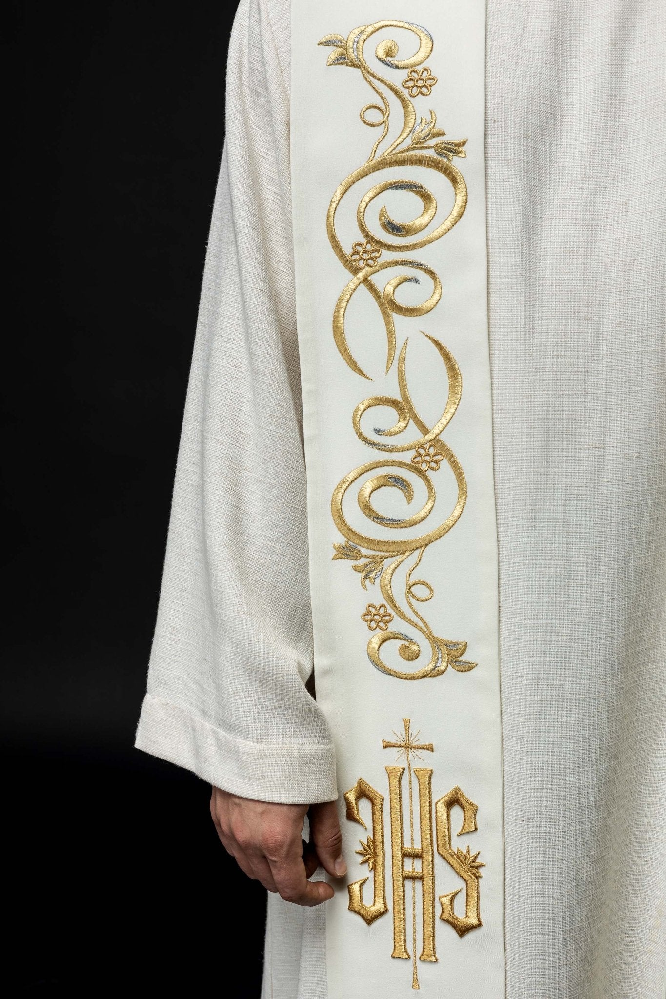 Ecru embroidered IHS stole KST/031/05/01 ECRU - HAFTINAUSA.COM