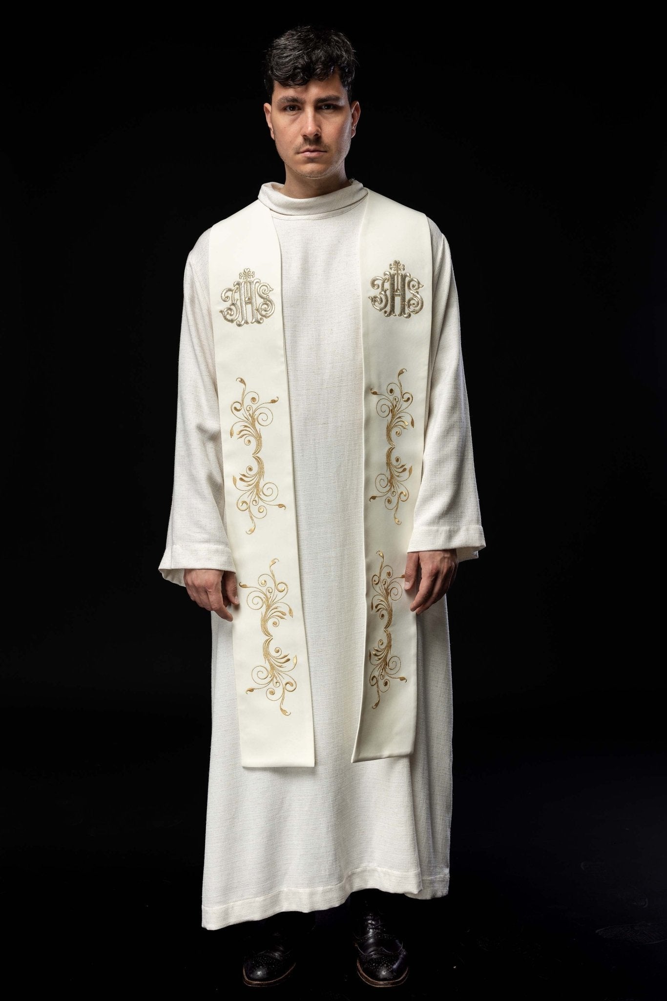 Ecru embroidered stole with IHS KST/413/05/01 ECRU - HAFTINAUSA.COM