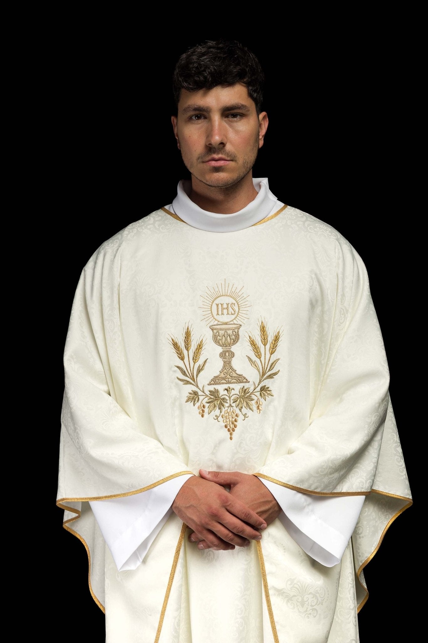 Ecru Liturgical Chasuble with Embroidered Chalice and Host on Jacquard Fabric KOA/002/05/98 - CHASUBLES.COM