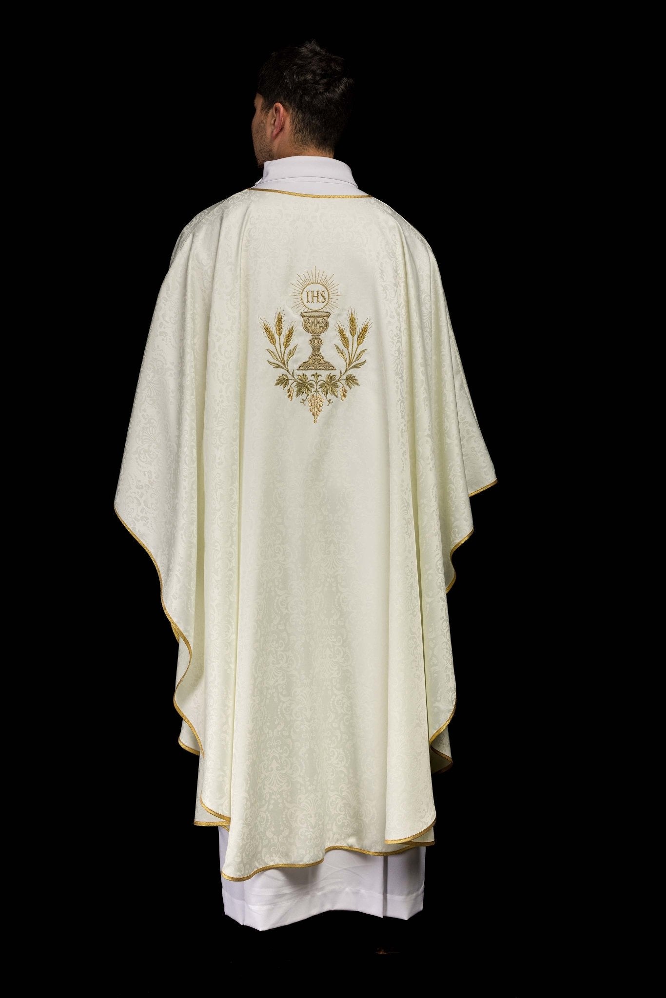 Ecru Liturgical Chasuble with Embroidered Chalice and Host on Jacquard Fabric KOA/002/05/98 - CHASUBLES.COM