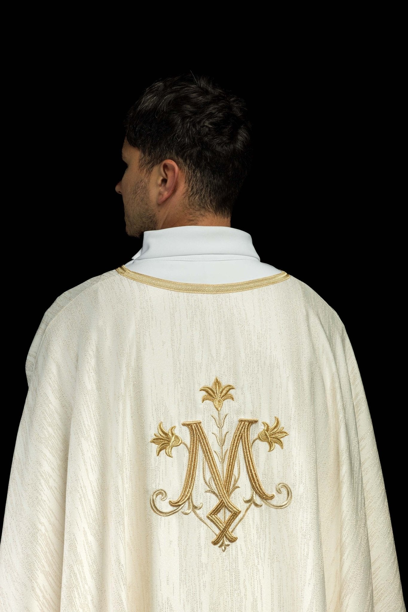 Ecru Liturgical Chasuble with Marian Embroidery – Ornamental Fabric KOA/004/05/99 - CHASUBLES.COM