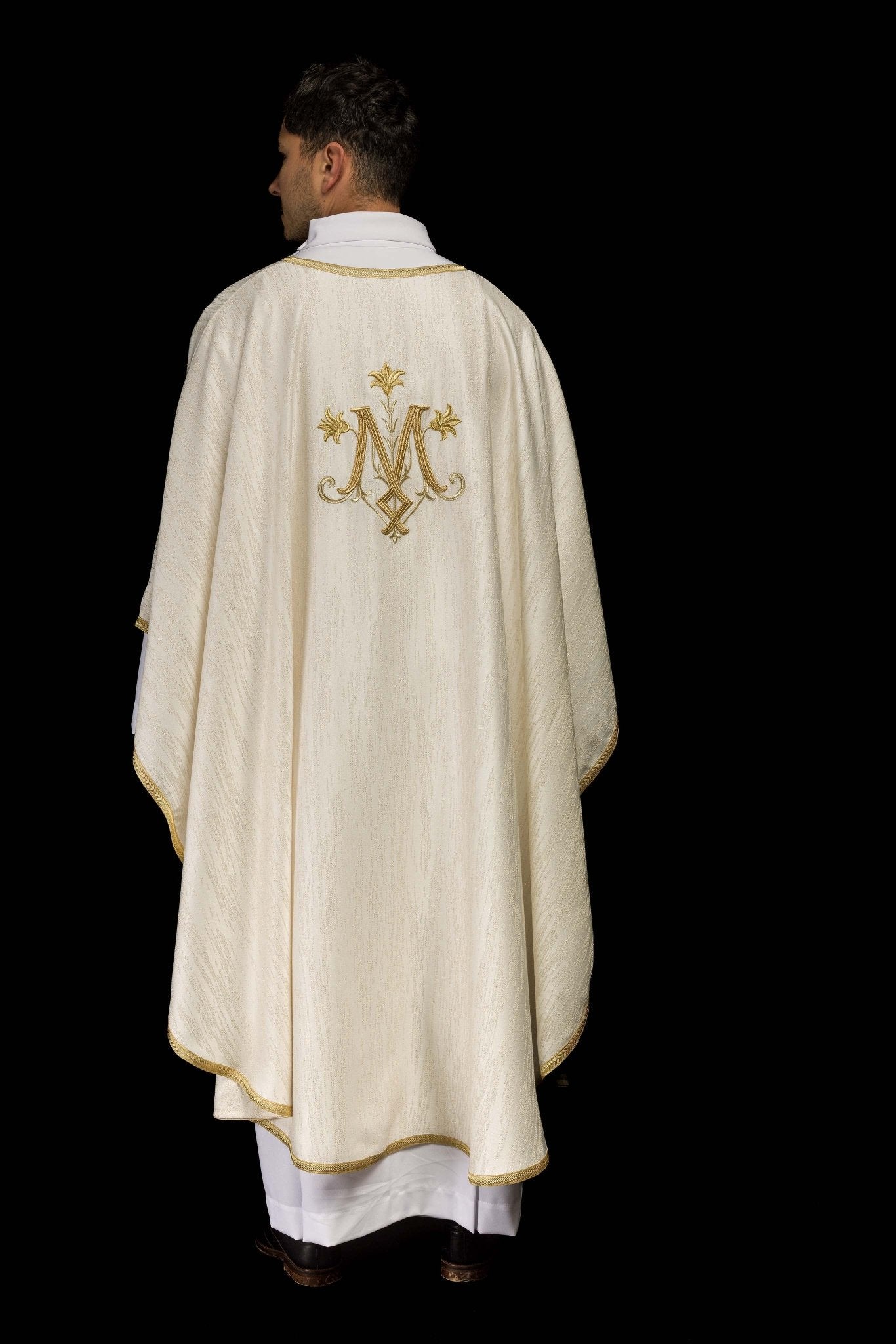 Ecru Liturgical Chasuble with Marian Embroidery – Ornamental Fabric KOA/004/05/99 - CHASUBLES.COM