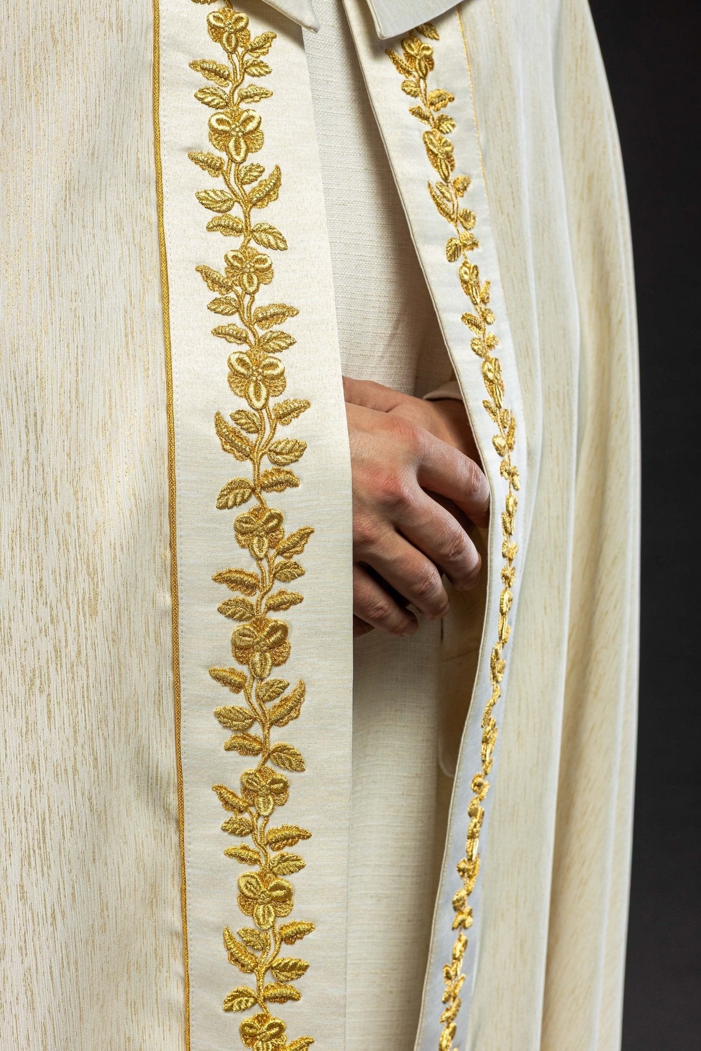 Ecru Marian Embroidered Cope KKP/158/05/86 145cm - HAFTINAUSA.COM