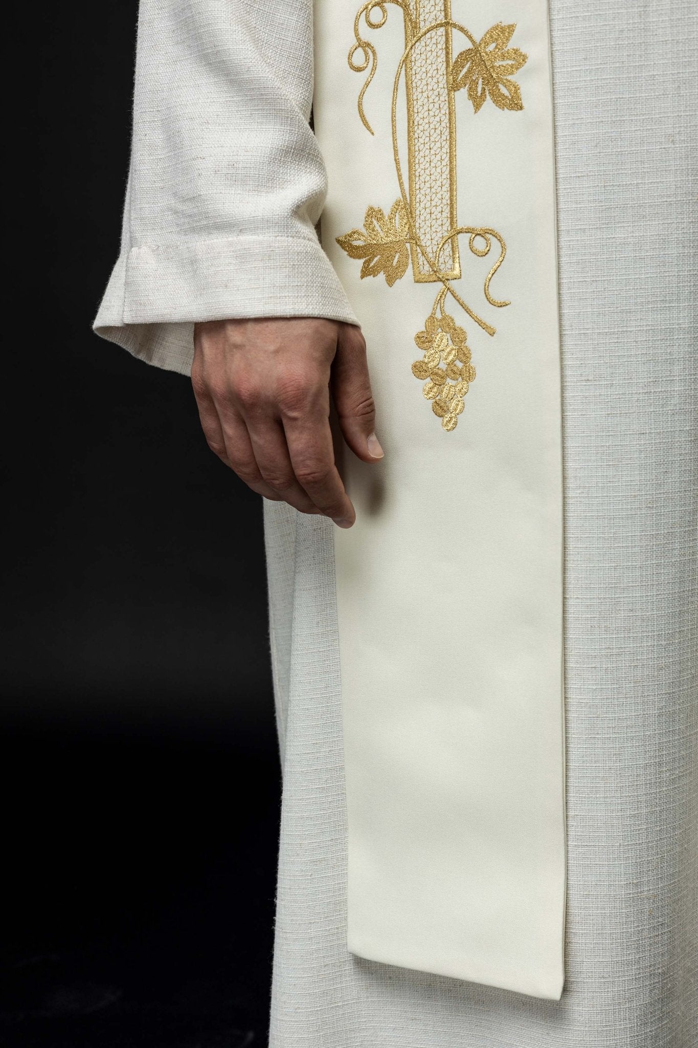 Ecru priestly stole embroidered with a Cross KST/072/05/01 ECRU - HAFTINAUSA.COM