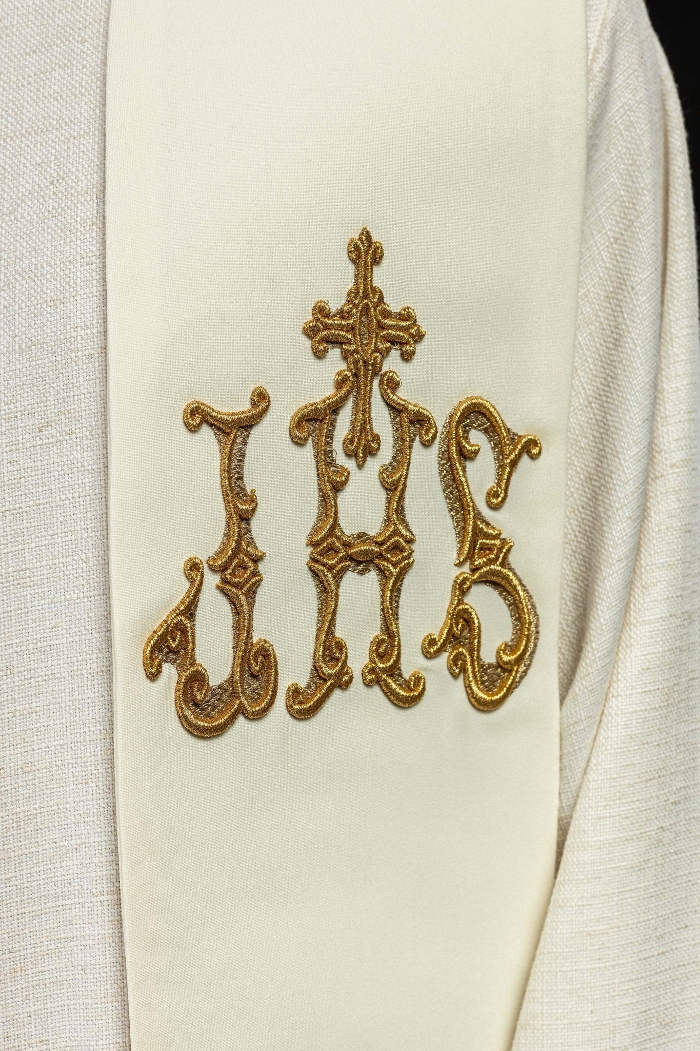 Ecru priestly stole embroidered with a Cross and IHS KST/157/05/01 ECRU - HAFTINAUSA.COM