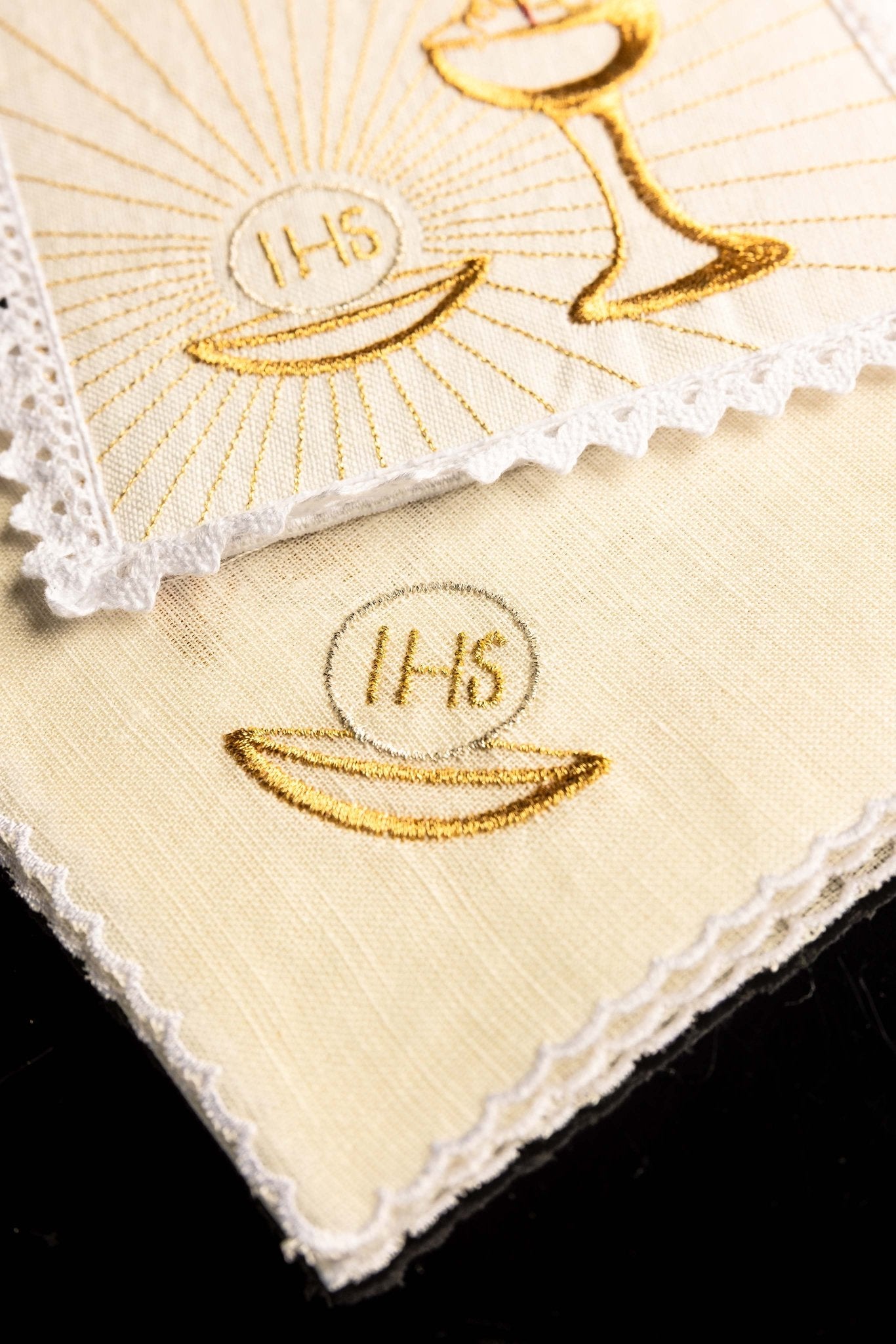 Embroidered altar linen "Chalice" KKL/089 - CHASUBLES.COM