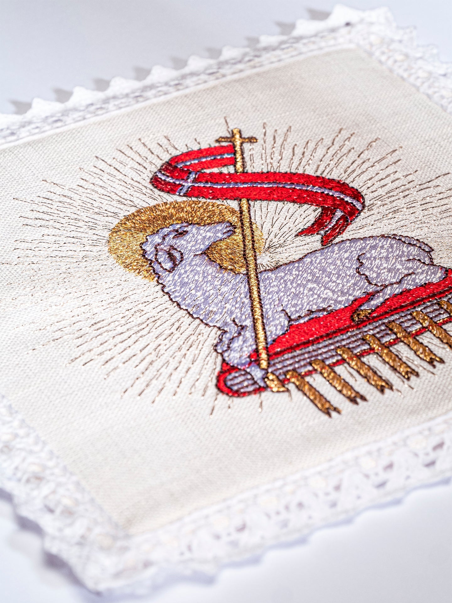 Embroidered altar linen Lamb of God KKL/1 KKL/100 - HAFTINAUSA.COM