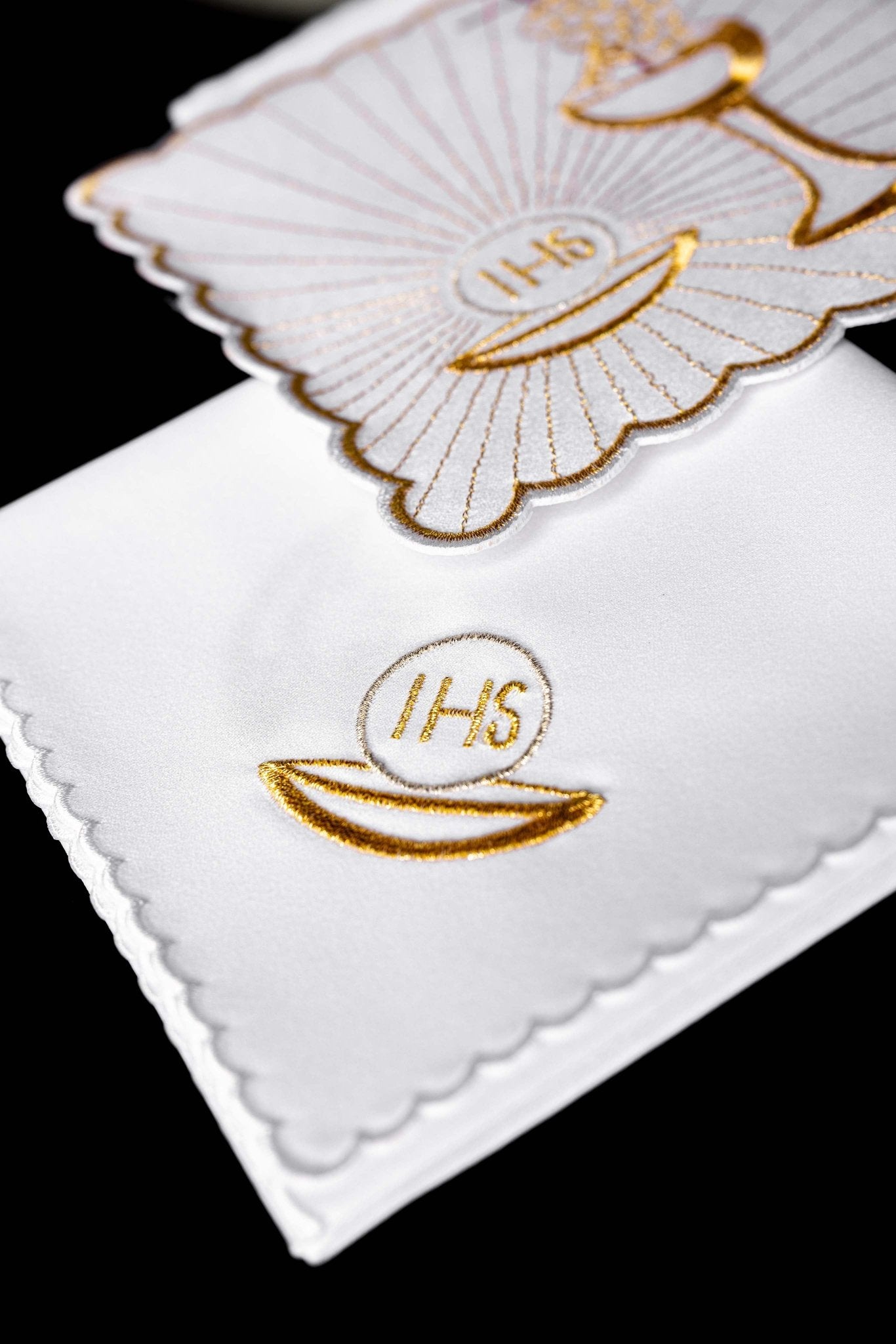 Embroidered Chalice Linens KK/089 - CHASUBLES.COM