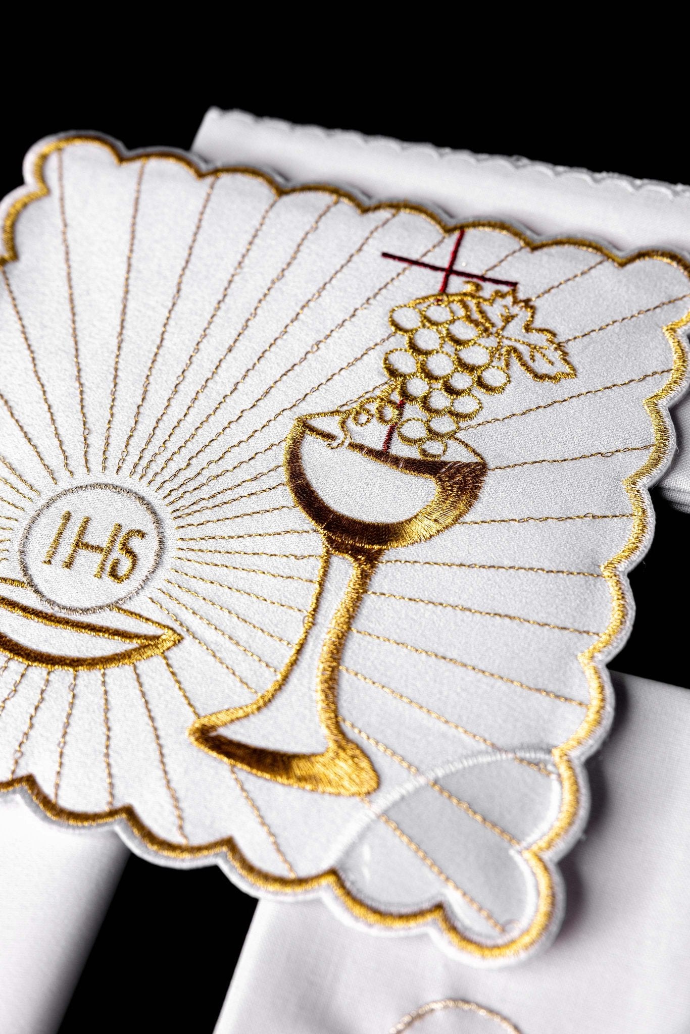 Embroidered Chalice Linens KK/089 - CHASUBLES.COM