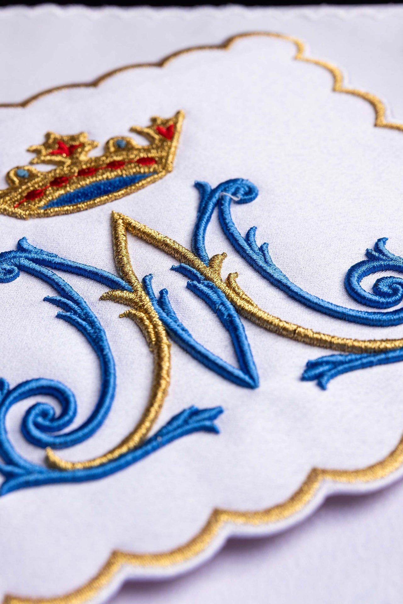 Embroidered Chalice Linens KK/179 - CHASUBLES.COM