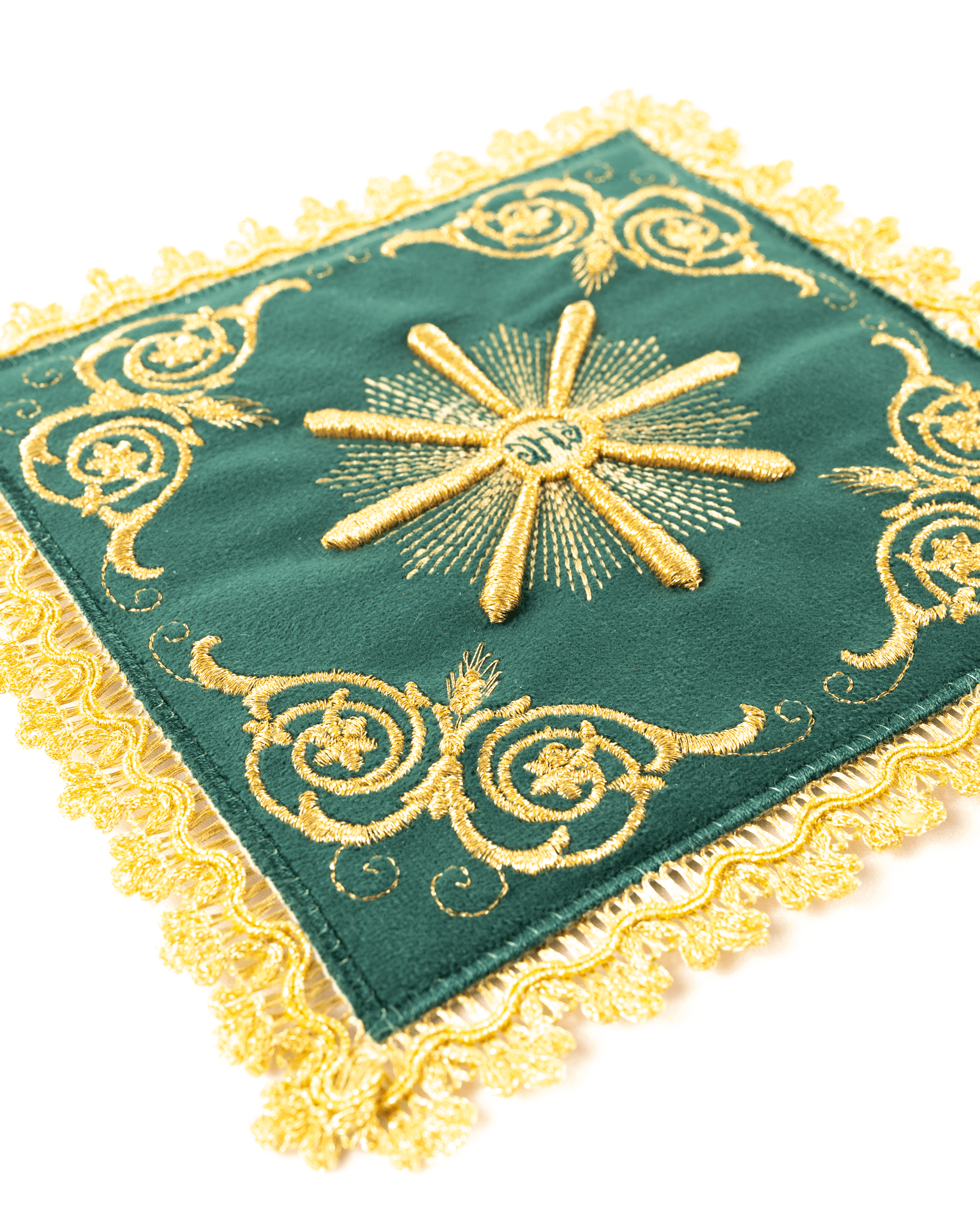 Embroidered chalice linens set green velvet KDT/5034/01/W - CHASUBLES.COM