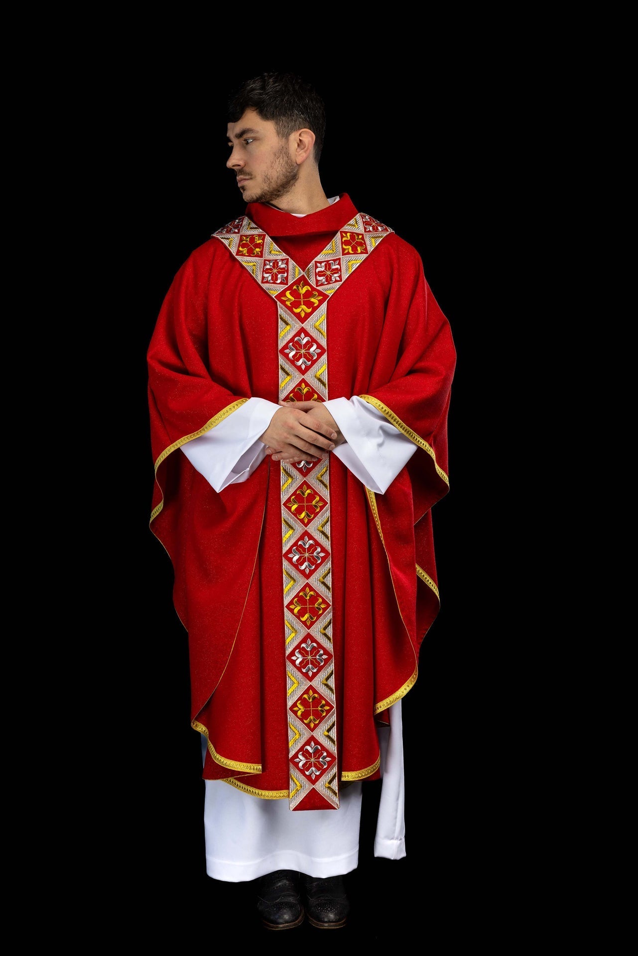 Embroidered chasuble panel included with the red chasuble set LE/7042/02 - CHASUBLES.COM