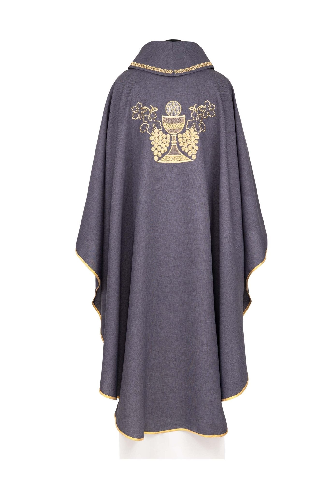 Embroidered chasuble – Purple Chalice and Grapevine motif KDT/7022/03/70 FIOLET - CHASUBLES.COM